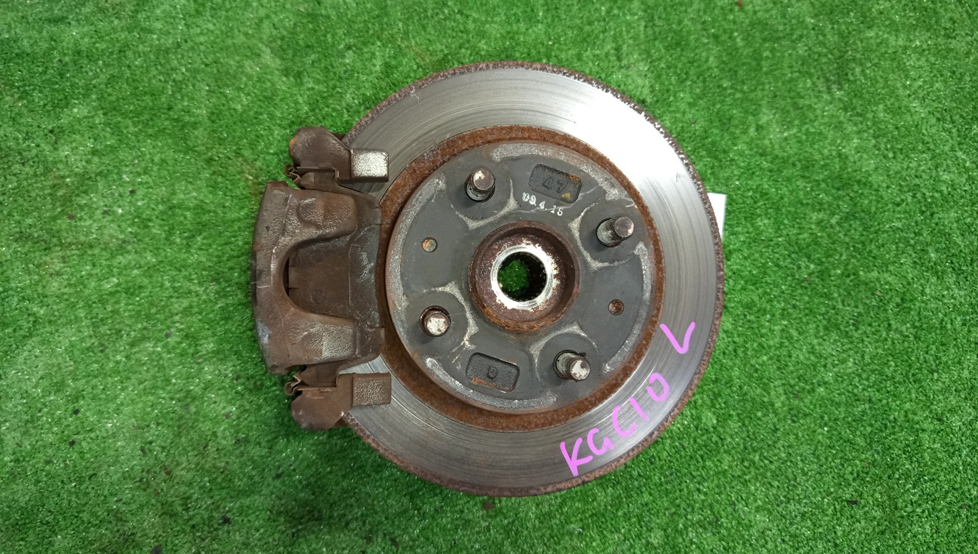 Ступица левая передняя  TOYOTA PASSO, BOON KGC15, KGC10, QNC10, M301S, M310S, M300S 1KR-FE, K3-VE 1 ракурс