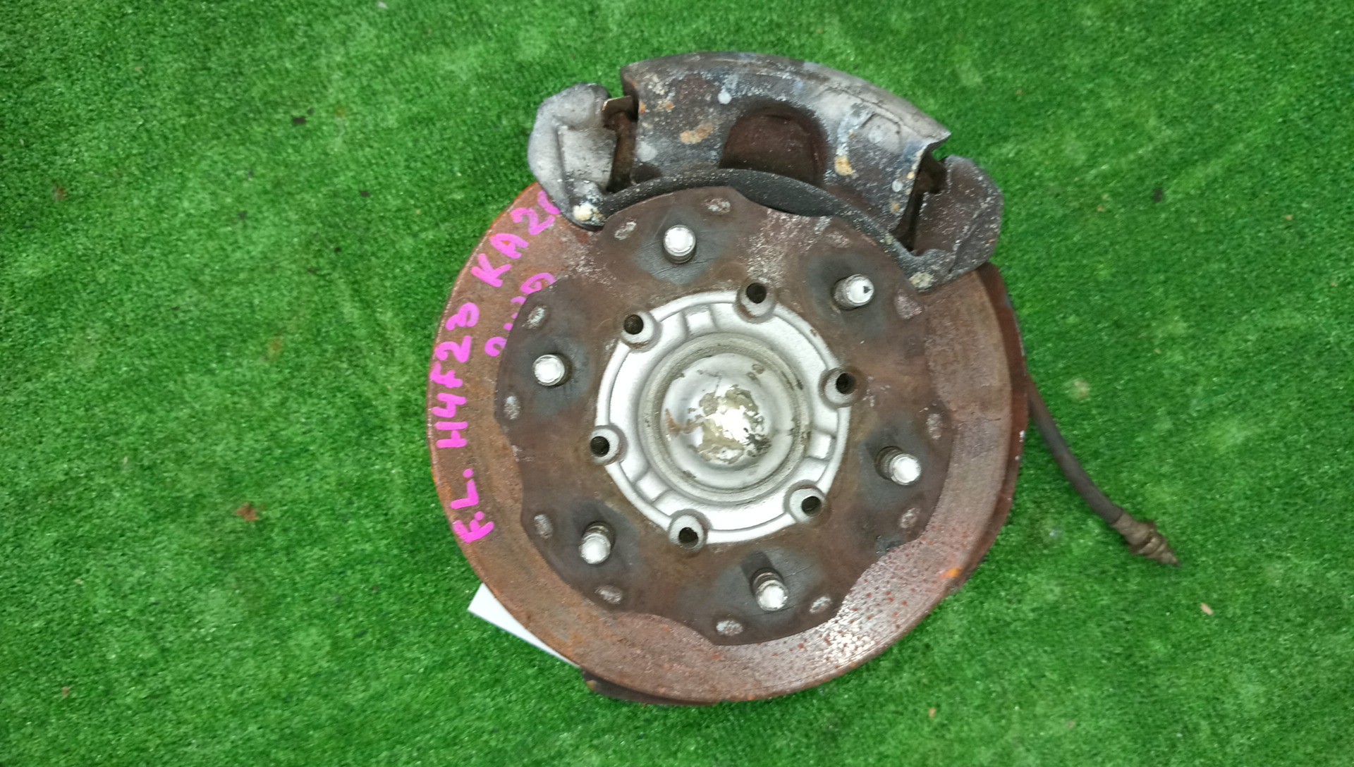 Ступица левая передняя NISSAN ATLAS P4F23, SH4F23, M2F23, K4F23, R2F23, H4F23, R4F23, P2F23, SR4F23, N2F23, SH2F23 TD27, KA20DE, TD23, NA20S, QD32, TD25 1 ракурс