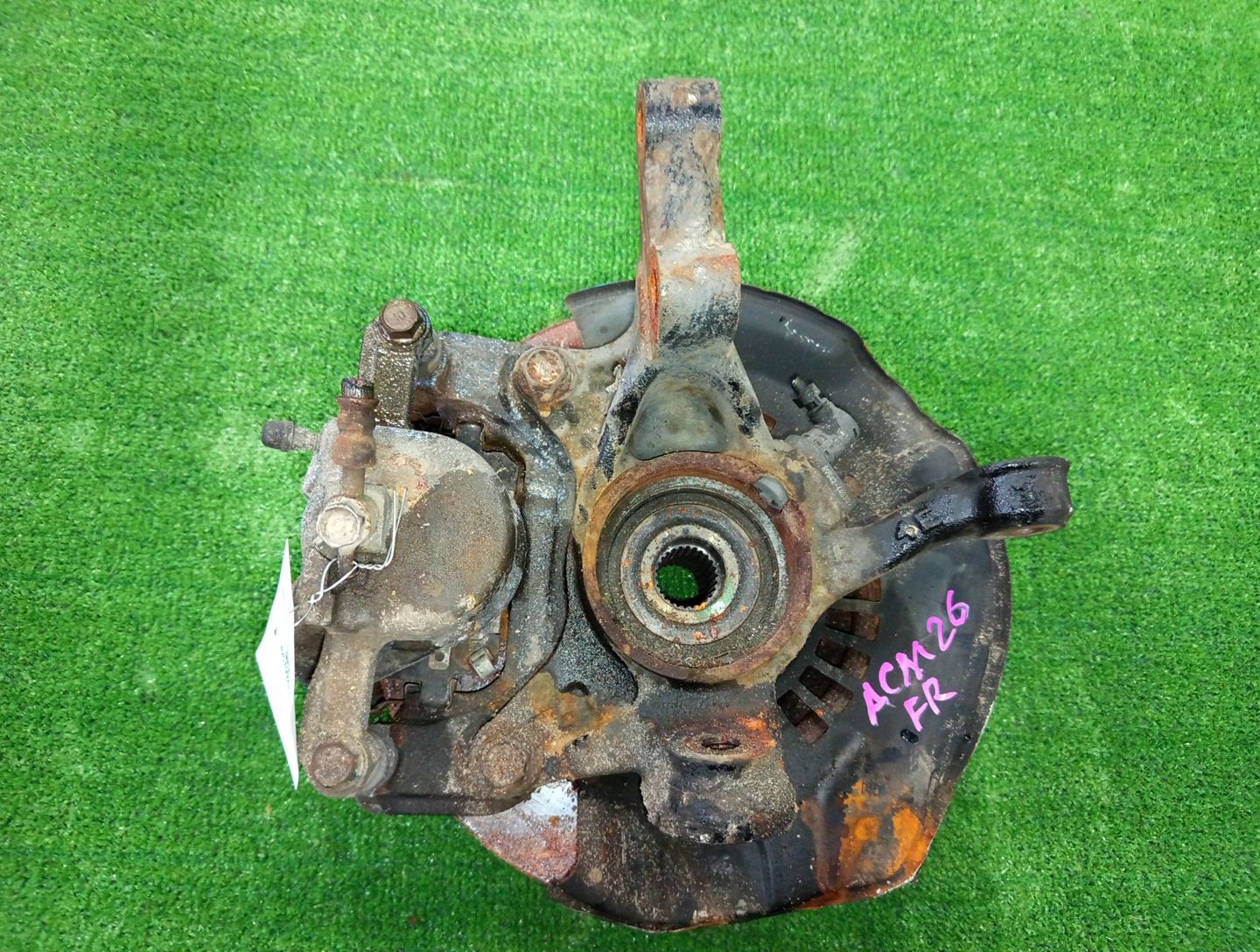 Ступица правая передняя TOYOTA NOAH, VOXY, IPSUM AZR65G, ACM26W 1AZ-FSE, 2AZ-FE 2 ракурс Ступица правая передняя TOYOTA NOAH, VOXY, IPSUM AZR65G, ACM26W 1AZ-FSE, 2AZ-FE 2 ракурс