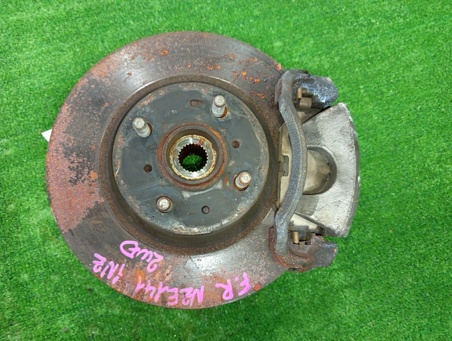 Ступица правая передняя TOYOTA AXIO, COROLLA FIELDER, COROLLA  AXIO, FIELDER NZE141, ZRE142, ZRE142G, NZE141G 1NZ-FE, 2ZR-FAE, 2ZR-FE 1 ракурс