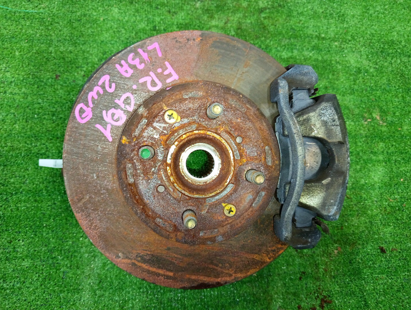 Ступица правая передняя HONDA AIRWAVE GJ1 L15A 1 ракурс
