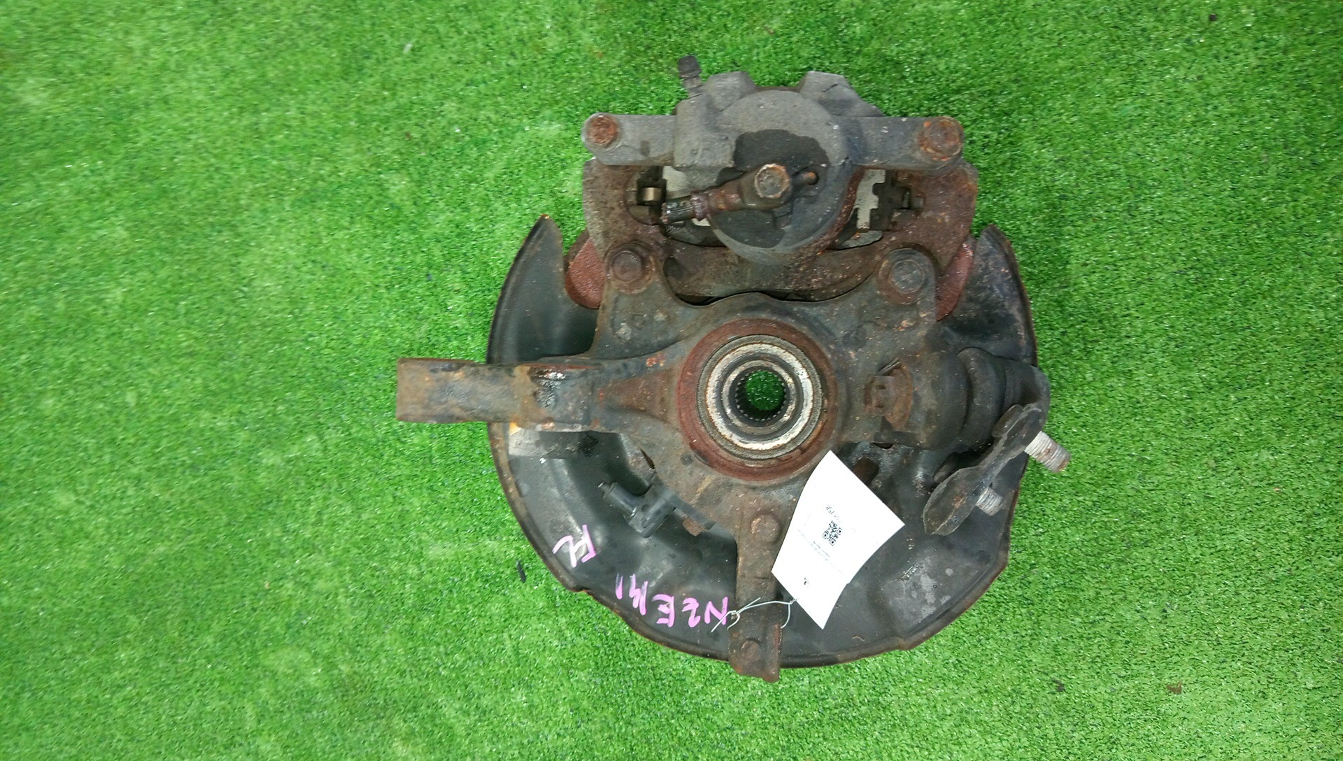 Ступица левая передняя TOYOTA AXIO, COROLLA FIELDER, COROLLA  AXIO, FIELDER NZE141, ZRE142, ZRE142G, NZE141G 1NZ-FE, 2ZR-FAE, 2ZR-FE 3 ракурс