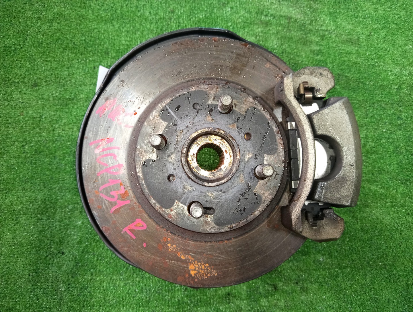 Ступица правая передняя TOYOTA VITZ , KSP130, NSP130, NHP130, NCP131 1NR-FE, 1KR-FE, 1NZ-FXE, 1NZ-FE 1 ракурс