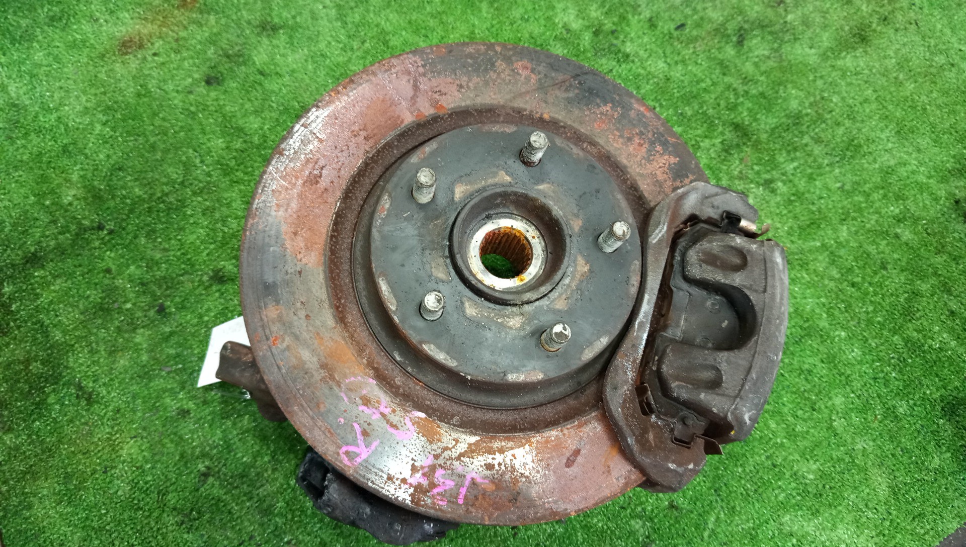 Ступица правая передняя NISSAN PRESAGE, TEANA TU31, TNU31, PU31, PNU31, J31, PJ31, TNJ31 QR25DE, VQ35DE, VQ23DE 1 ракурс