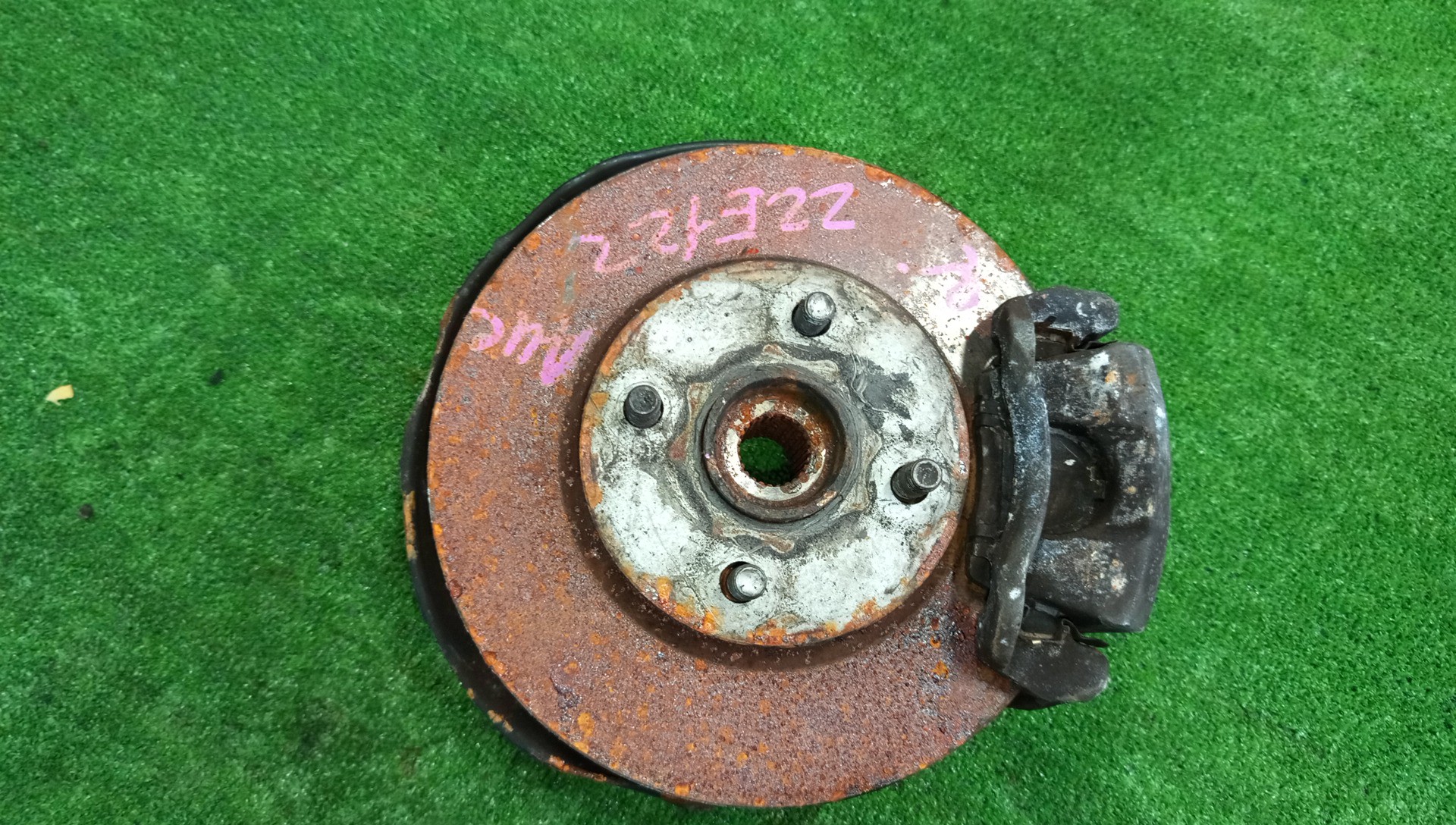 Ступица правая передняя TOYOTA COROLLA, COROLLA SPACIO, COROLLA FIELDER, ALLEX, COROLLA RUNX ZZE122, NZE121N, ZZE122N, ZZE122G 1ZZ-FE, 1NZ-FE 1 ракурс