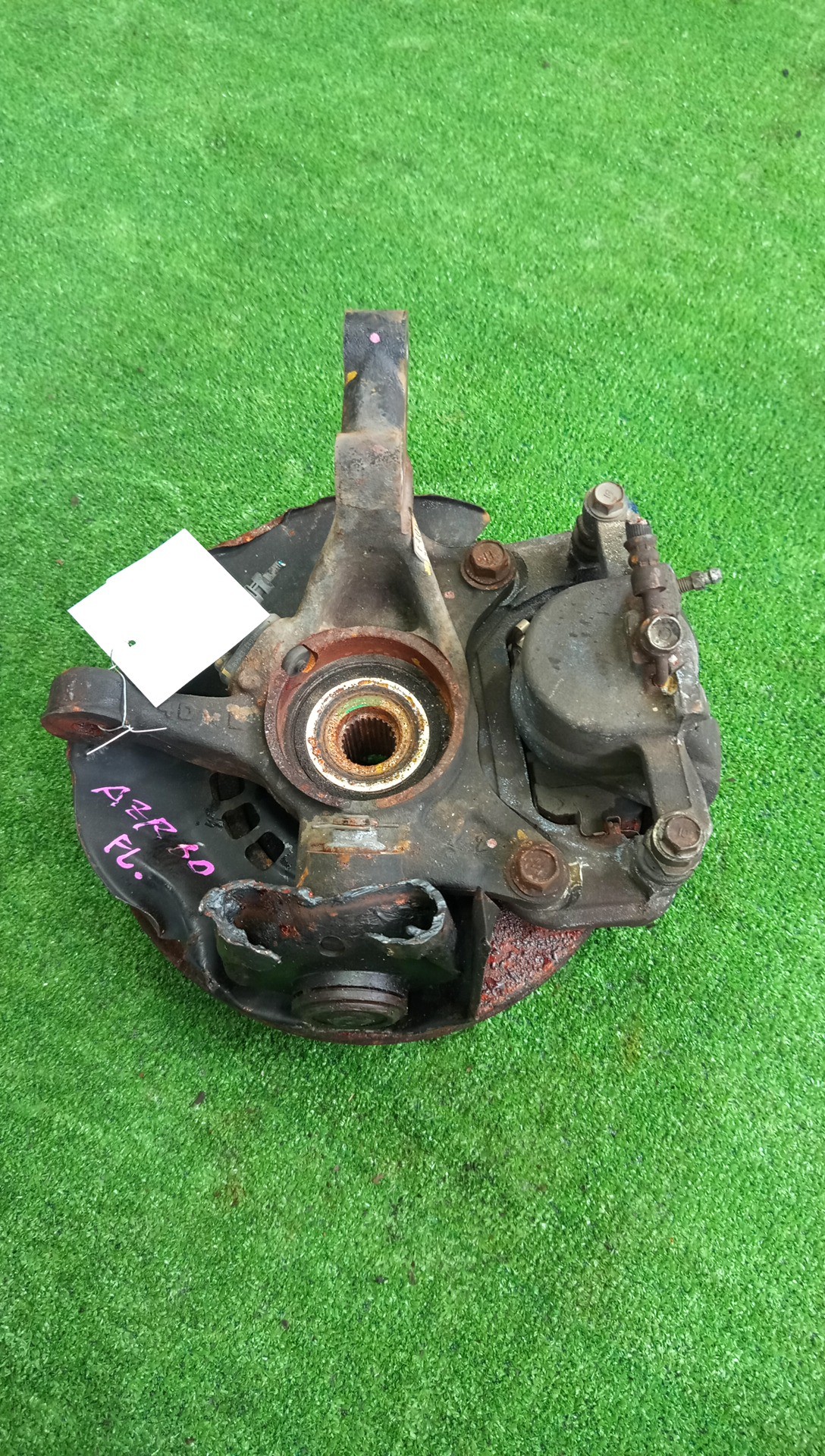 Ступица левая передняя TOYOTA NOAH, VOXY, IPSUM AZR60G, ACM21W 1AZ-FSE, 2AZ-FE 3 ракурс