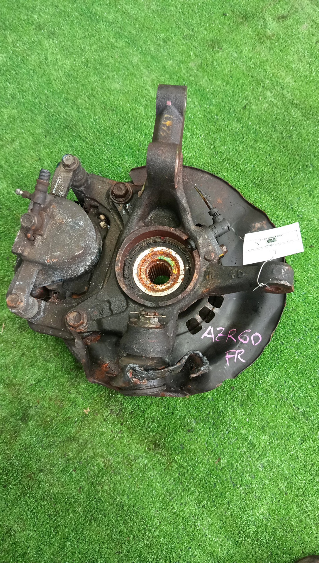 Ступица правая передняя TOYOTA NOAH, VOXY, IPSUM AZR60G, ACM21W 1AZ-FSE, 2AZ-FE 3 ракурс