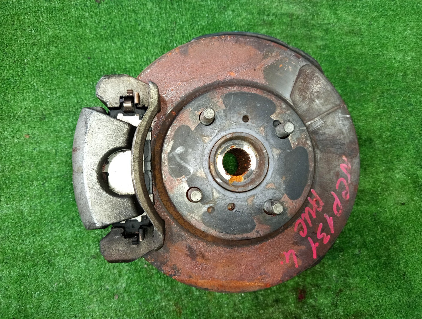 Ступица левая передняя TOYOTA VITZ , KSP130, NSP130, NHP130, NCP131 1NR-FE, 1KR-FE, 1NZ-FXE, 1NZ-FE 1 ракурс