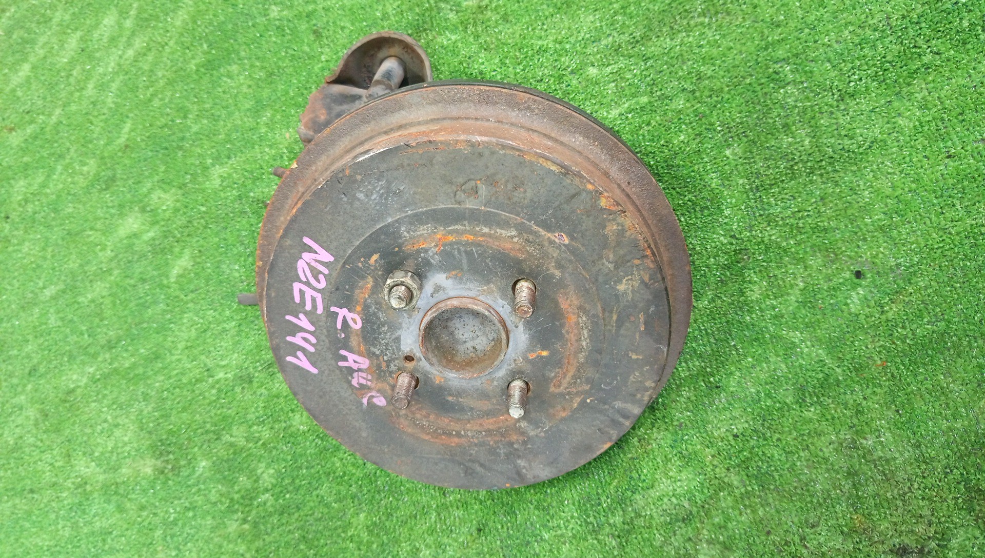 Ступица правая задняя TOYOTA AXIO, COROLLA FIELDER, COROLLA  AXIO, FIELDER NZE141, ZRE142, ZRE142G, NZE141G 1NZ-FE, 2ZR-FAE, 2ZR-FE 1 ракурс
