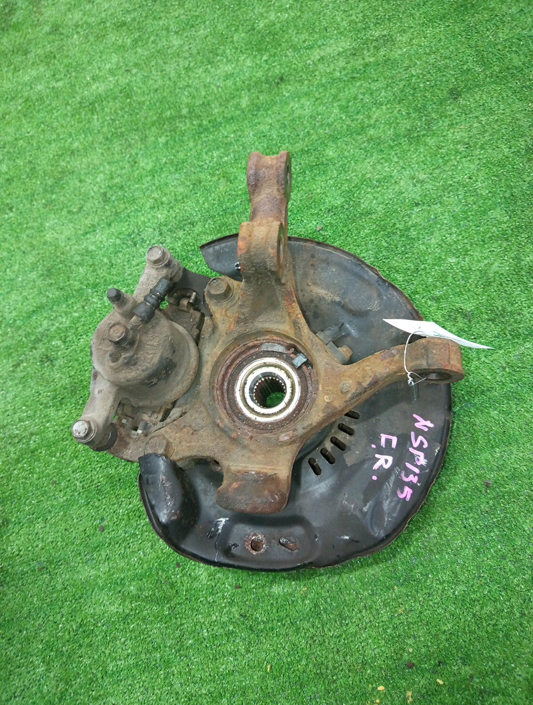 Ступица правая передняя TOYOTA VITZ KSP130, NSP130, NHP130, NSP135, NCP131 1KR-FE, 1NR-FE, 1NZ-FXE, 1NZ-FE 3 ракурс