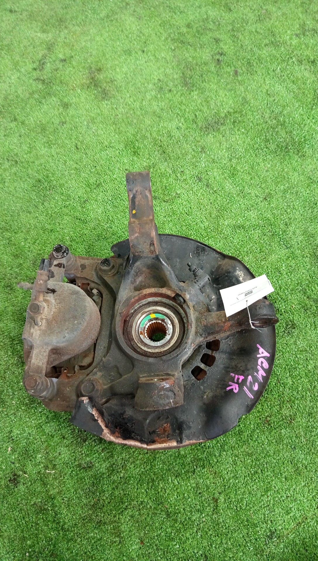 Ступица правая передняя TOYOTA NOAH, VOXY, IPSUM AZR60G, ACM21W 1AZ-FSE, 2AZ-FE 3 ракурс
