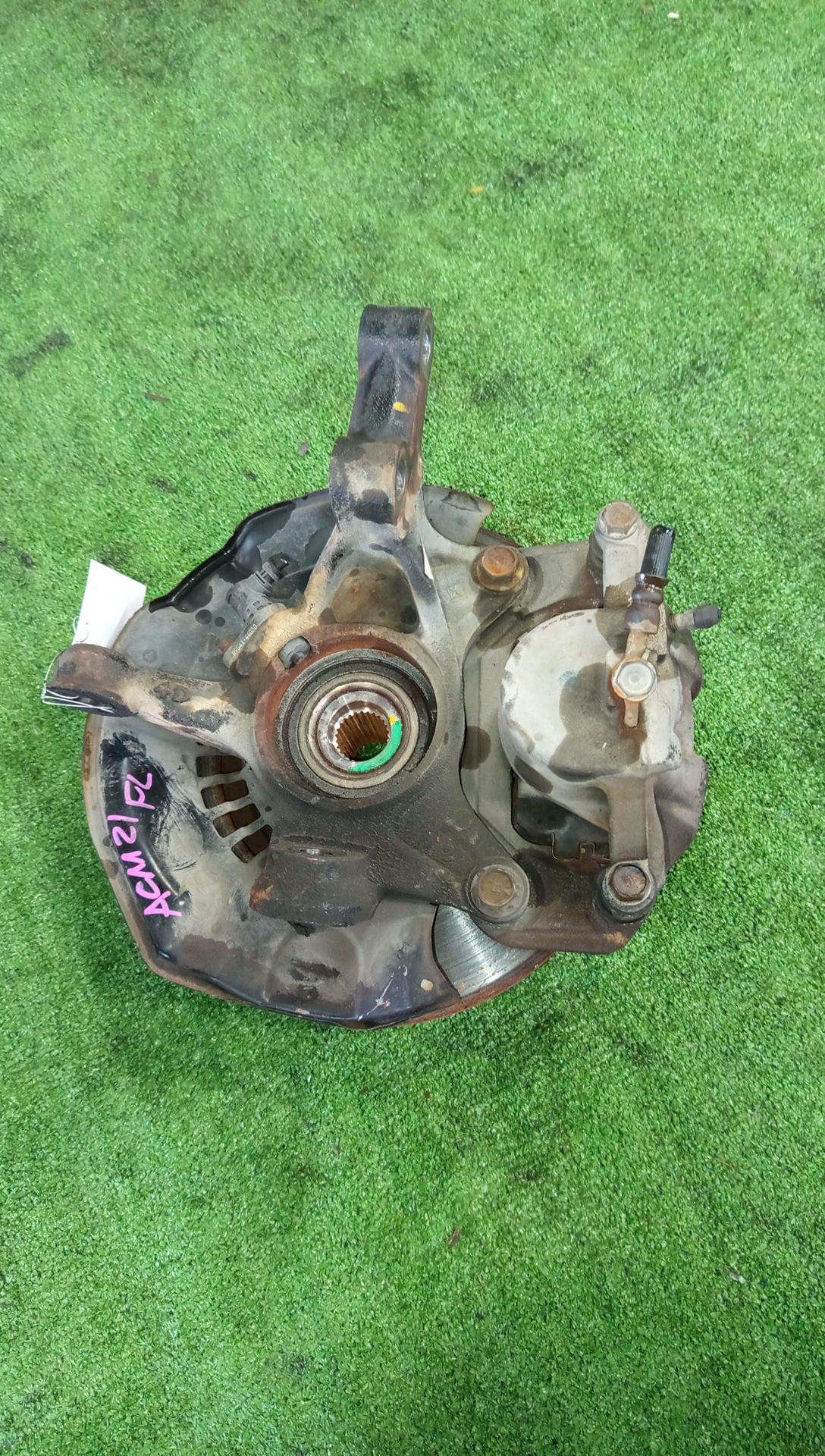 Ступица левая передняя TOYOTA NOAH, VOXY, IPSUM AZR60G, ACM21W 1AZ-FSE, 2AZ-FE 3 ракурс
