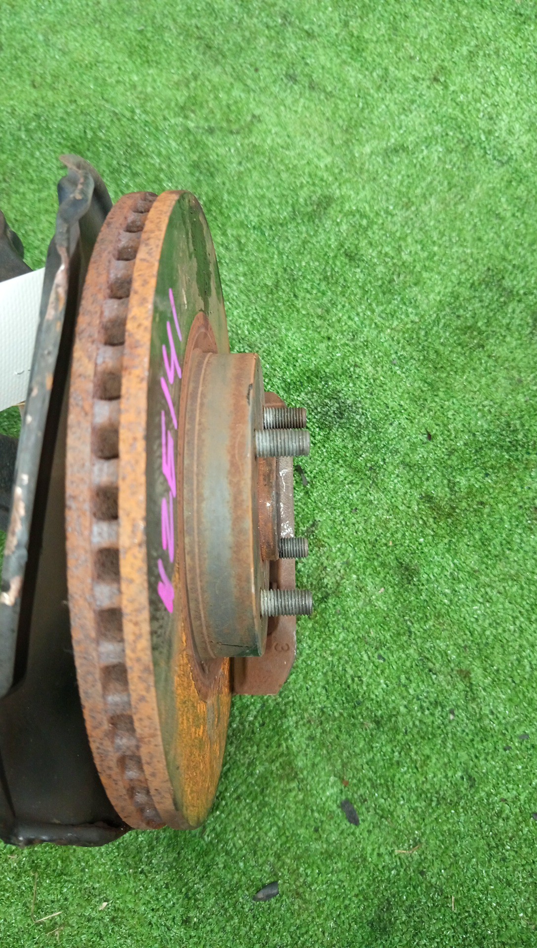 Ступица правая передняя TOYOTA AXIO, COROLLA FIELDER, COROLLA  AXIO, FIELDER NZE141, ZRE142, ZRE142G, NZE141G 1NZ-FE, 2ZR-FAE, 2ZR-FE 2 ракурс