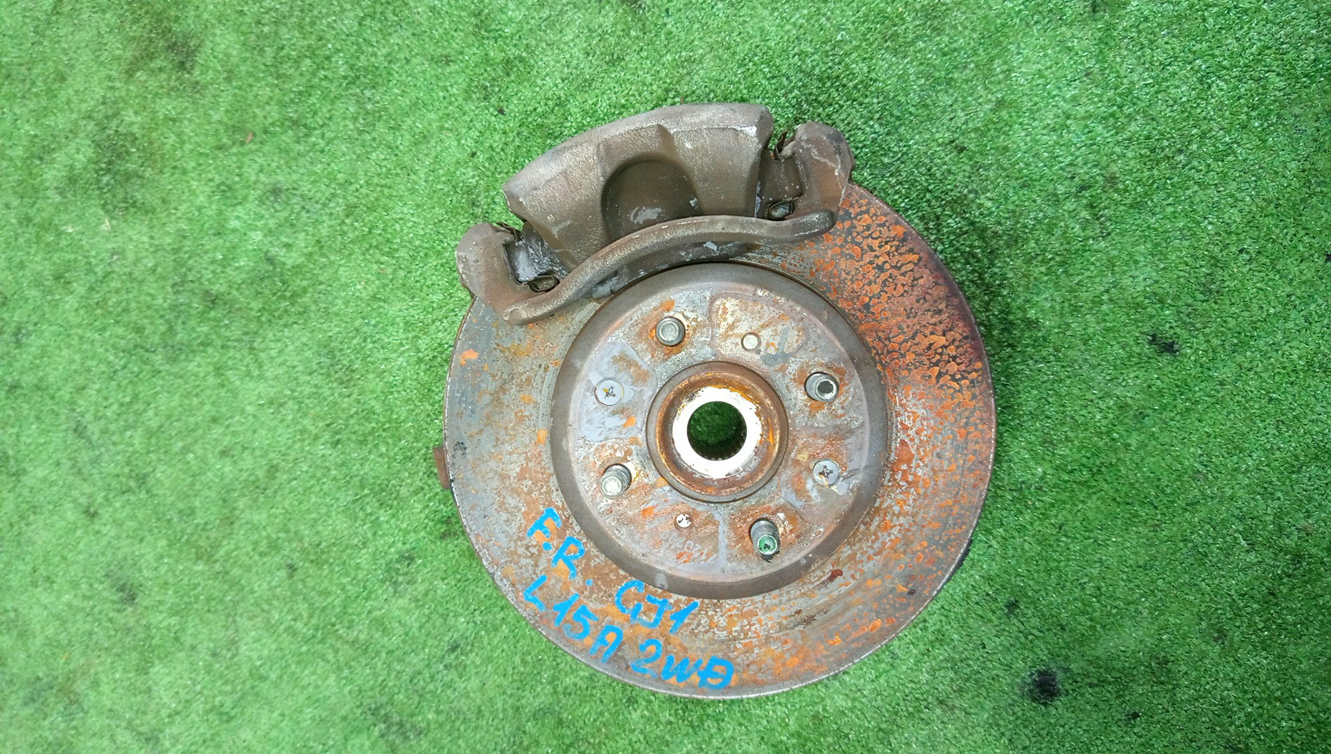 Ступица правая передняя HONDA AIRWAVE GJ1 L15A 1 ракурс