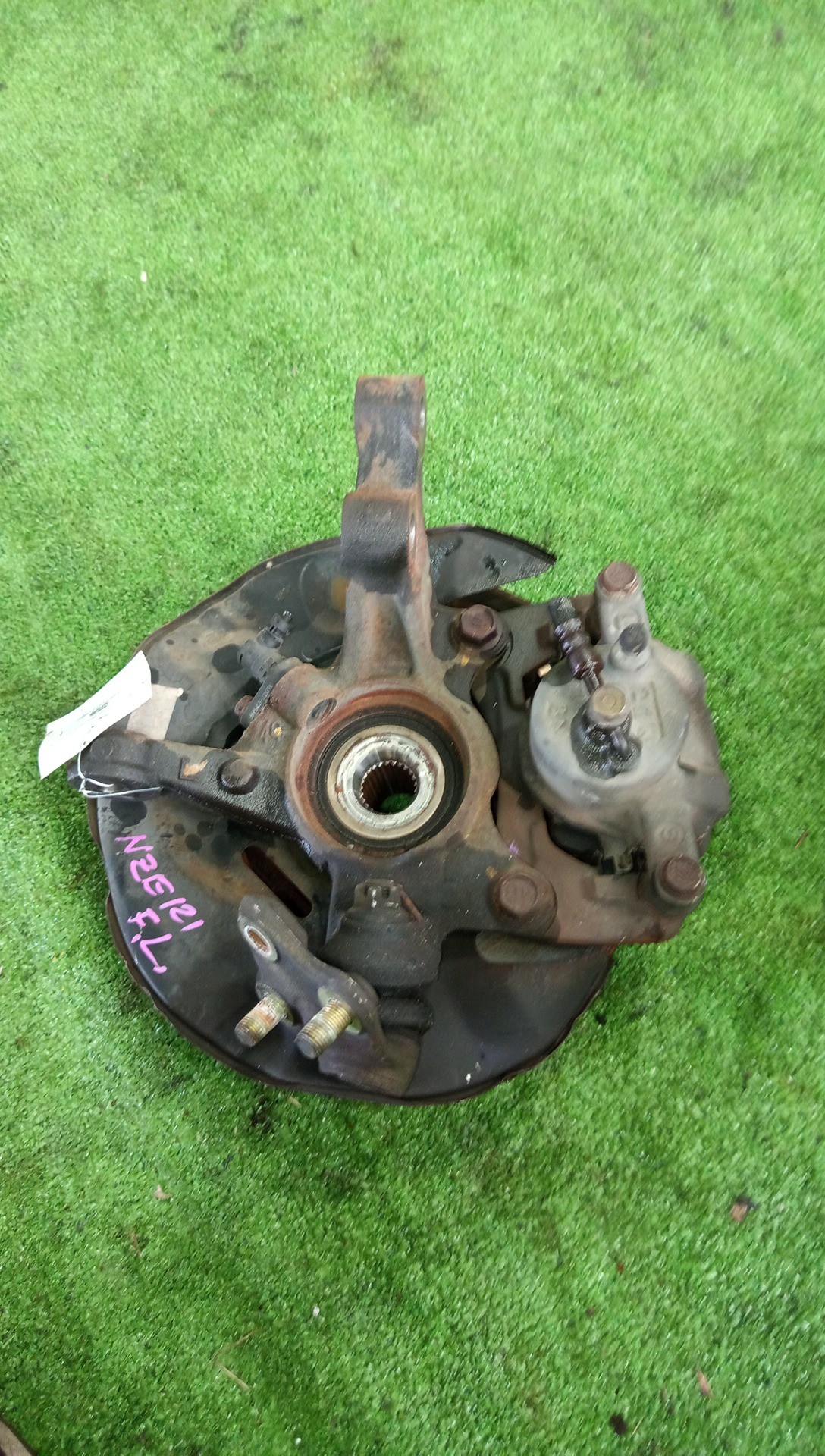 Ступица левая передняя TOYOTA COROLLA, COROLLA FIELDER, ALLEX, COROLLA RUNX NZE121 1NZ-FE 3 ракурс