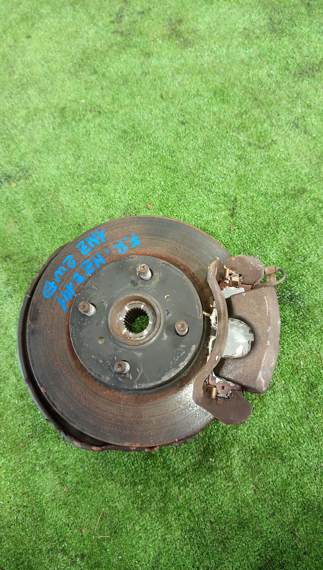 Ступица правая передняя TOYOTA AXIO, COROLLA FIELDER, COROLLA AXIO, FIELDER NZE141, ZRE142, ZRE142G, NZE141G 1NZ-FE, 2ZR-FAE, 2ZR-FE 1 ракурс Ступица правая передняя TOYOTA AXIO, COROLLA FIELDER, COROLLA AXIO, FIELDER NZE141, ZRE142, ZRE142G, NZE141G 1NZ-FE, 2ZR-FAE, 2ZR-FE 1 ракурс
