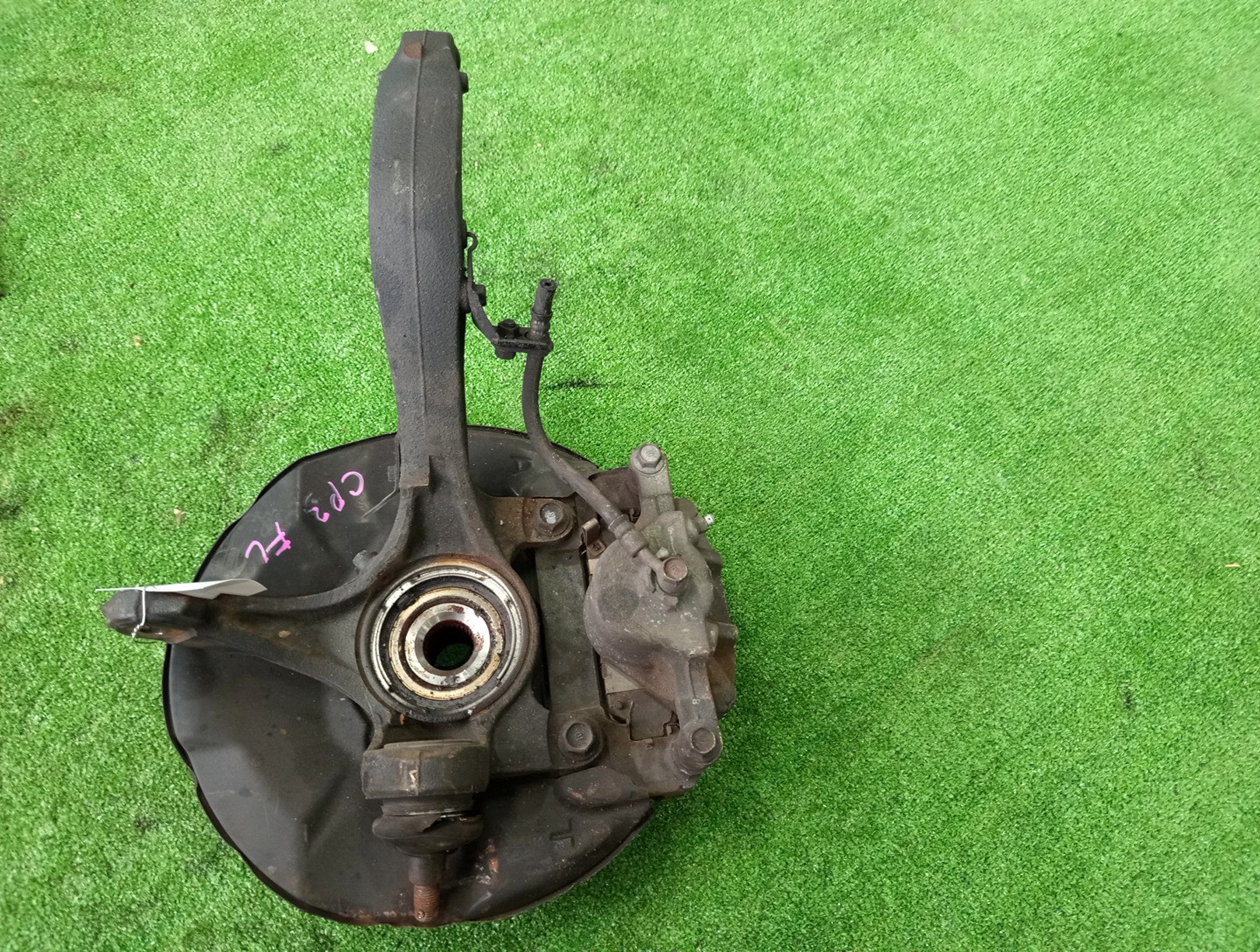 Ступица левая передняя HONDA INSPIRE CP3 J35A 2 ракурс
