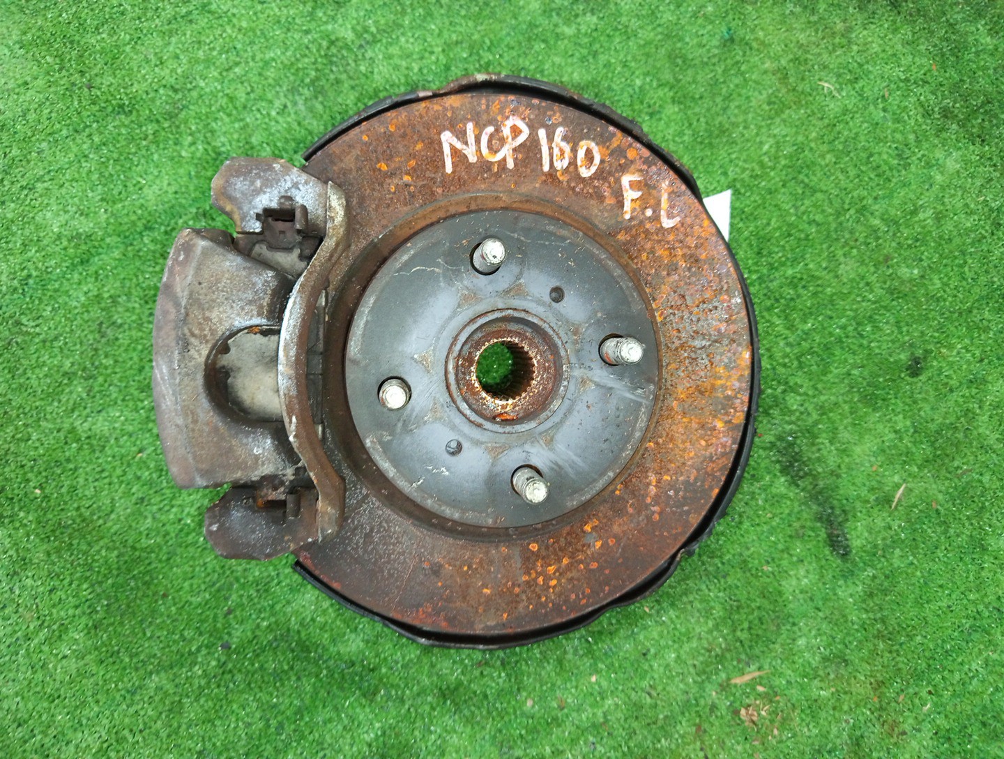Ступица левая передняя TOYOTA PROBOX NCP160V 1NZ-FE 1 ракурс