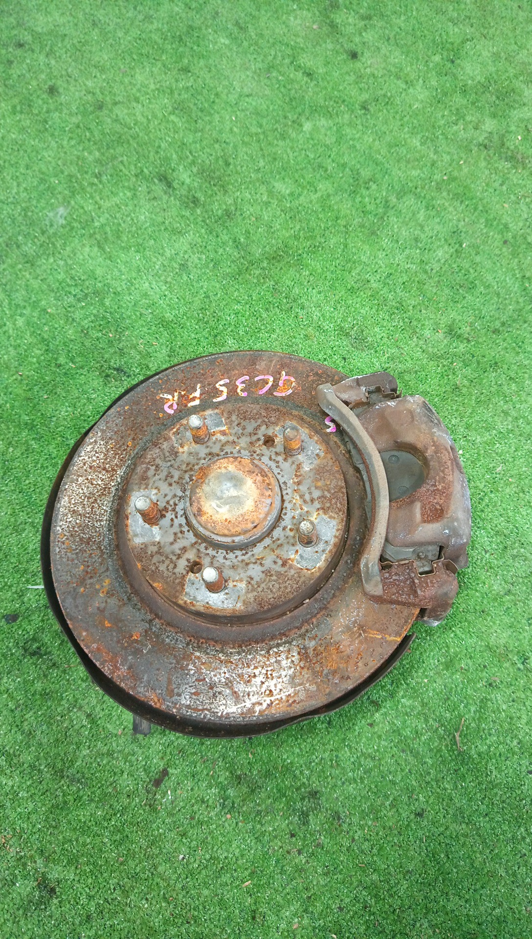 Ступица правая передняя NISSAN LAUREL, STAGEA HC35, GC35, SC35, WHC34, WGC34 RB20DE, RB25DE, RD28 1 ракурс