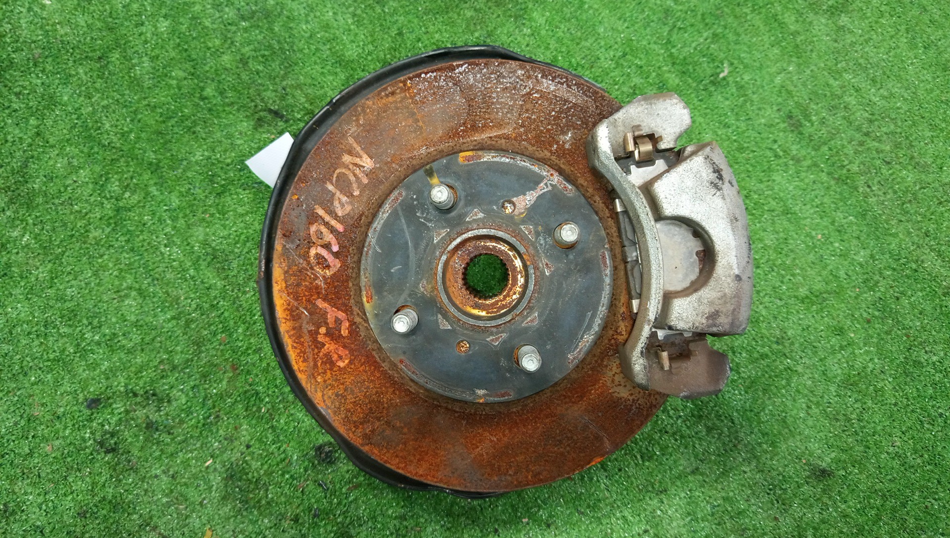 Ступица правая передняя TOYOTA PROBOX NCP160V 1NZ-FE 1 ракурс