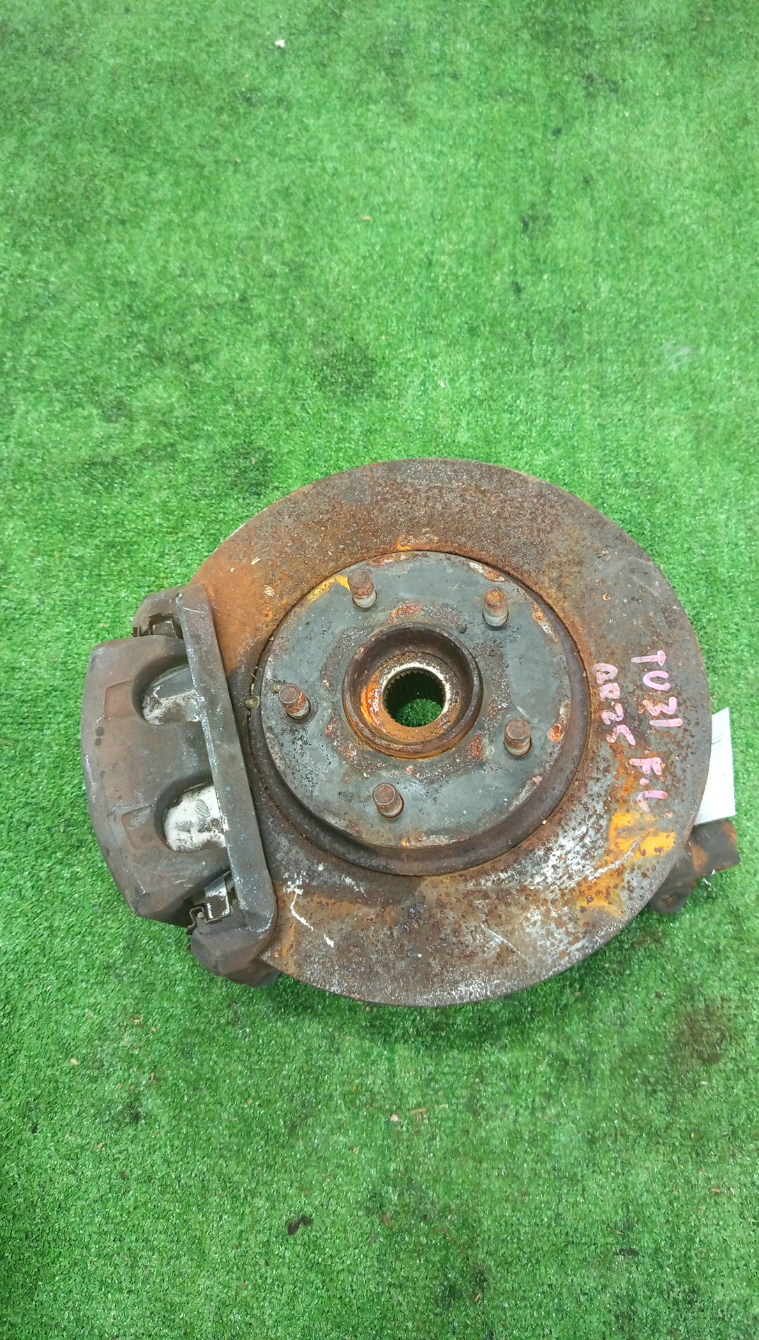 Ступица левая передняя NISSAN PRESAGE, TEANA TU31, TNU31, PU31, PNU31, J31, PJ31, TNJ31 QR25DE, VQ35DE, VQ23DE 1 ракурс
