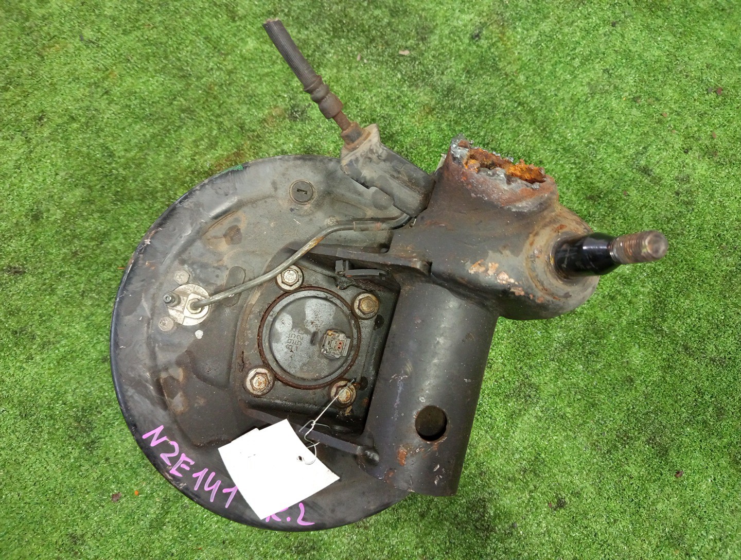 Ступица левая задняя TOYOTA AXIO, COROLLA FIELDER, COROLLA  AXIO, FIELDER NZE141, ZRE142, ZRE142G, NZE141G 1NZ-FE, 2ZR-FAE, 2ZR-FE 2 ракурс