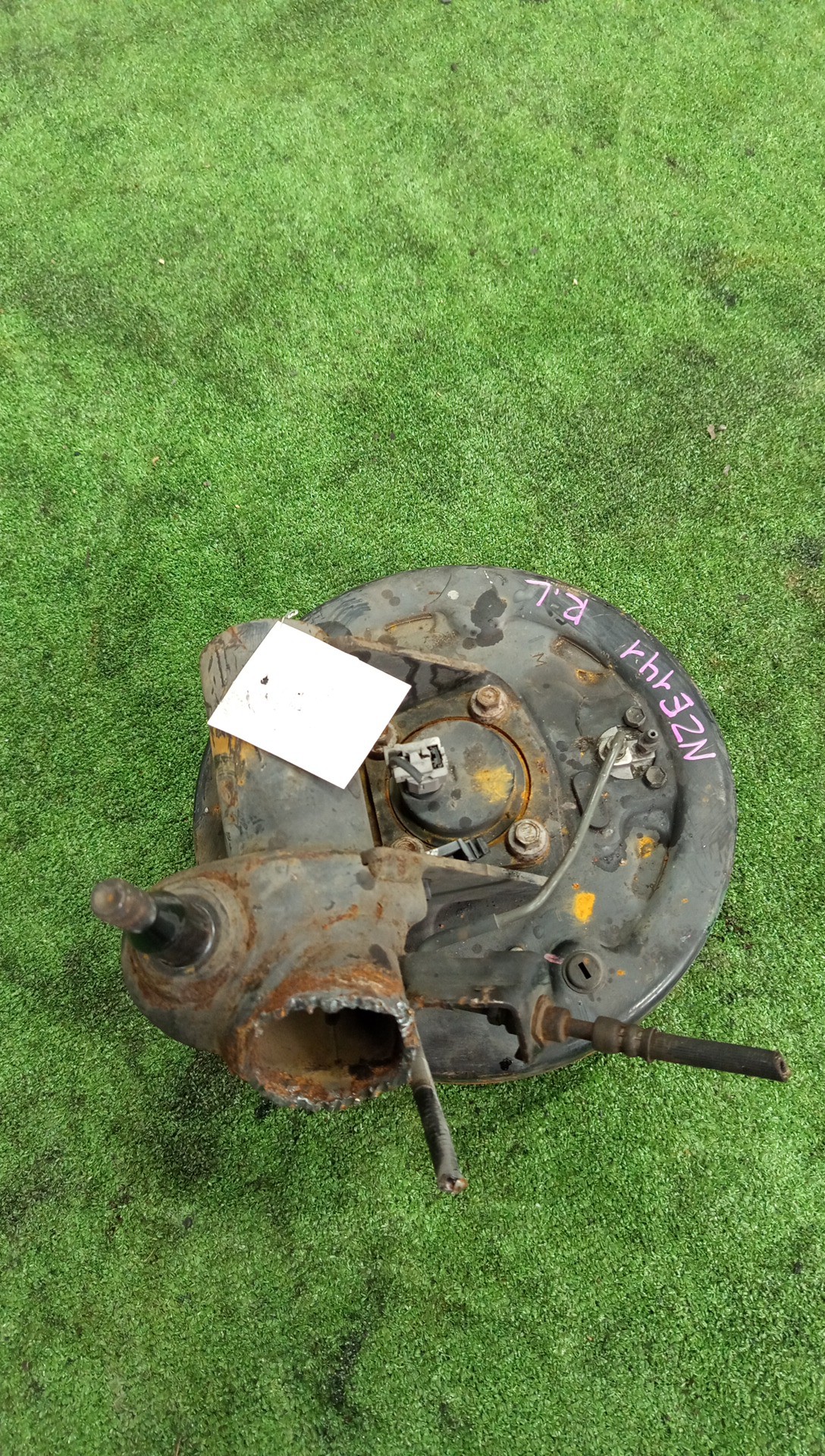 Ступица левая задняя TOYOTA AXIO, COROLLA FIELDER, COROLLA  AXIO, FIELDER NZE141, ZRE142, ZRE142G, NZE141G 1NZ-FE, 2ZR-FAE, 2ZR-FE 2 ракурс