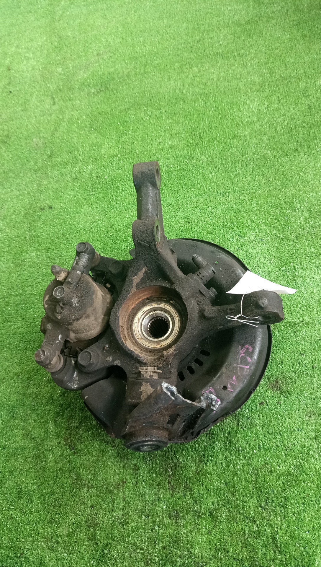 Ступица правая передняя TOYOTA PLATZ, VITZ SCP11, SCP10, SCP13 1SZ-FE, 2SZ-FE 3 ракурс