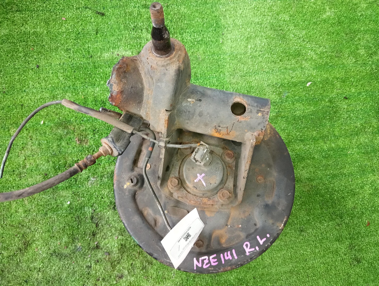 Ступица левая задняя TOYOTA AXIO, COROLLA FIELDER, COROLLA  AXIO, FIELDER NZE141, ZRE142, ZRE142G, NZE141G 1NZ-FE, 2ZR-FAE, 2ZR-FE 2 ракурс