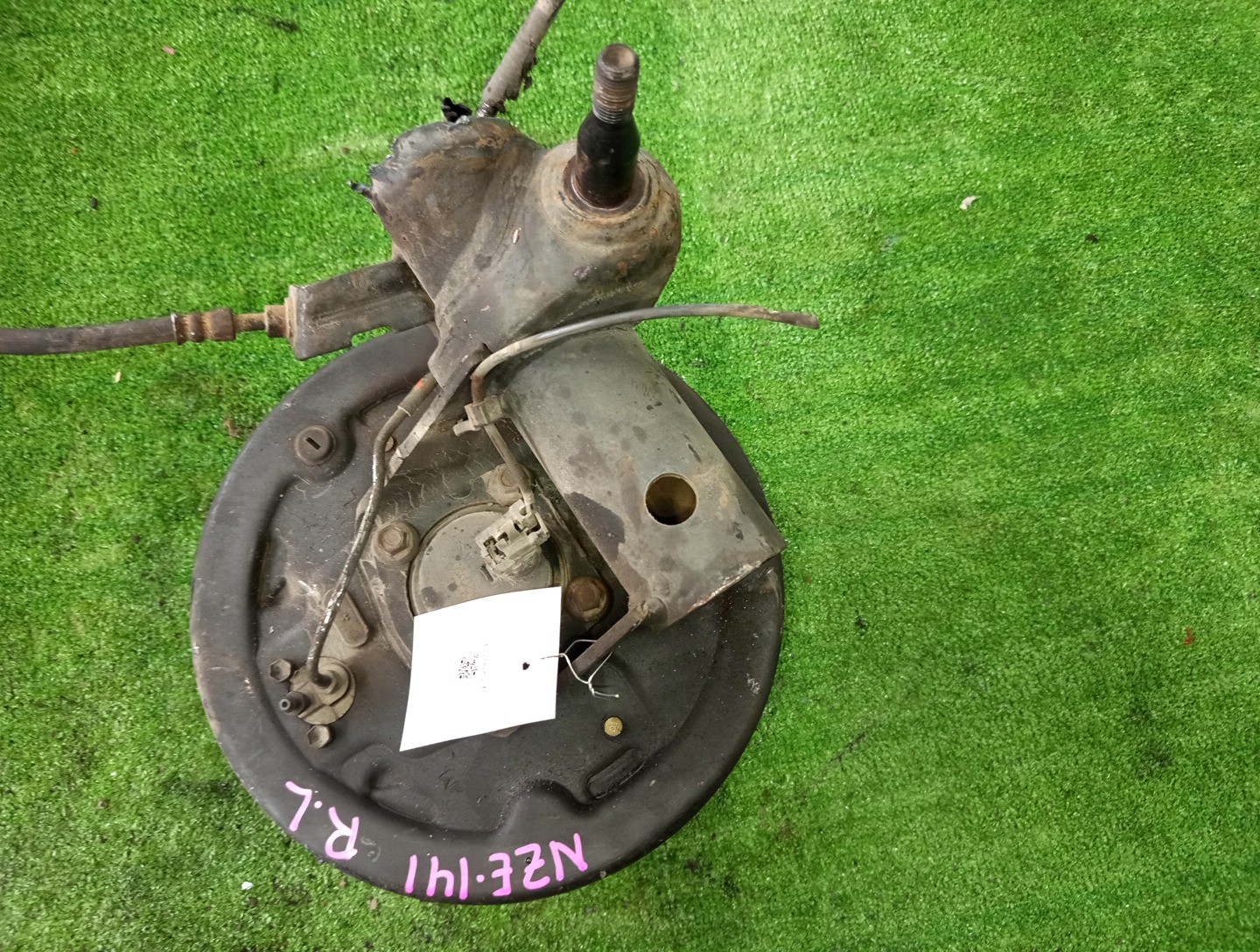 Ступица левая задняя TOYOTA AXIO, COROLLA FIELDER, COROLLA  AXIO, FIELDER NZE141, ZRE142, ZRE142G, NZE141G 1NZ-FE, 2ZR-FAE, 2ZR-FE 2 ракурс
