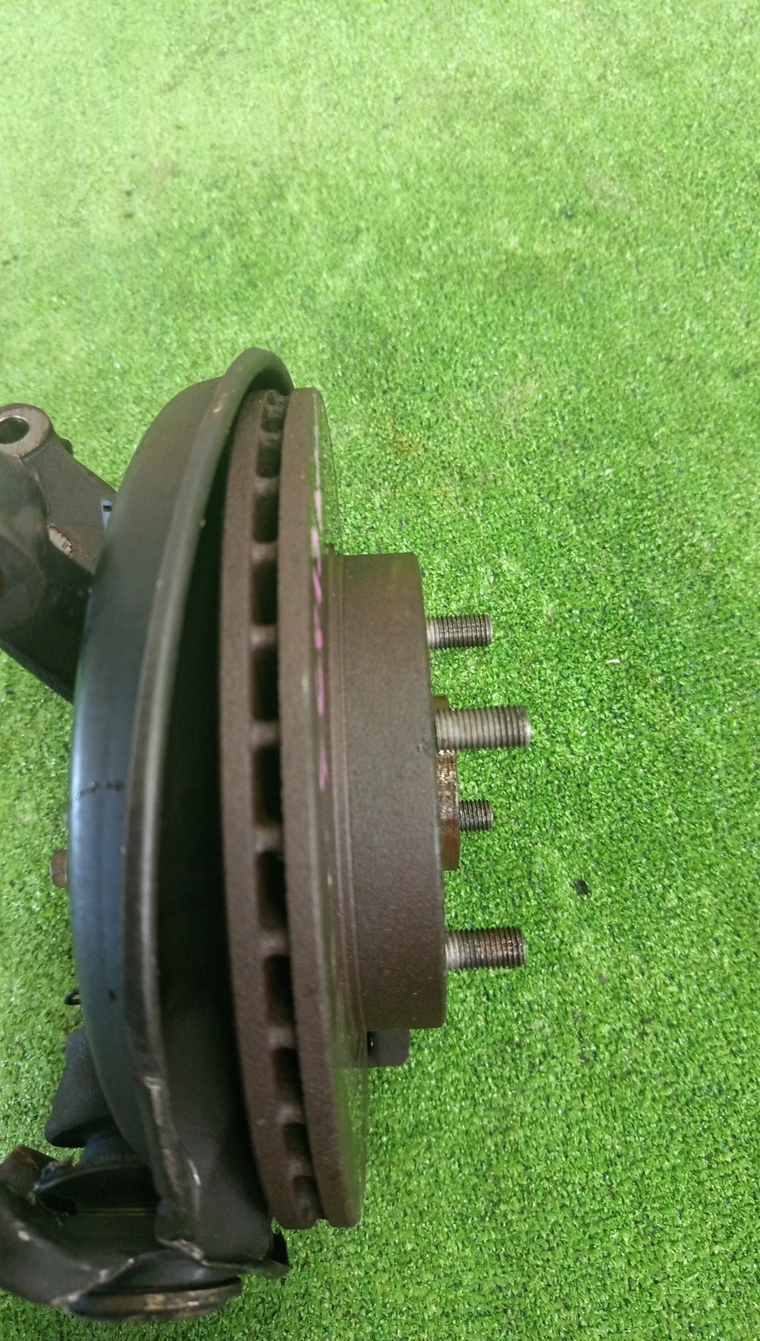 Ступица правая передняя TOYOTA PLATZ, VITZ SCP11, SCP10, SCP13 1SZ-FE, 2SZ-FE 2 ракурс