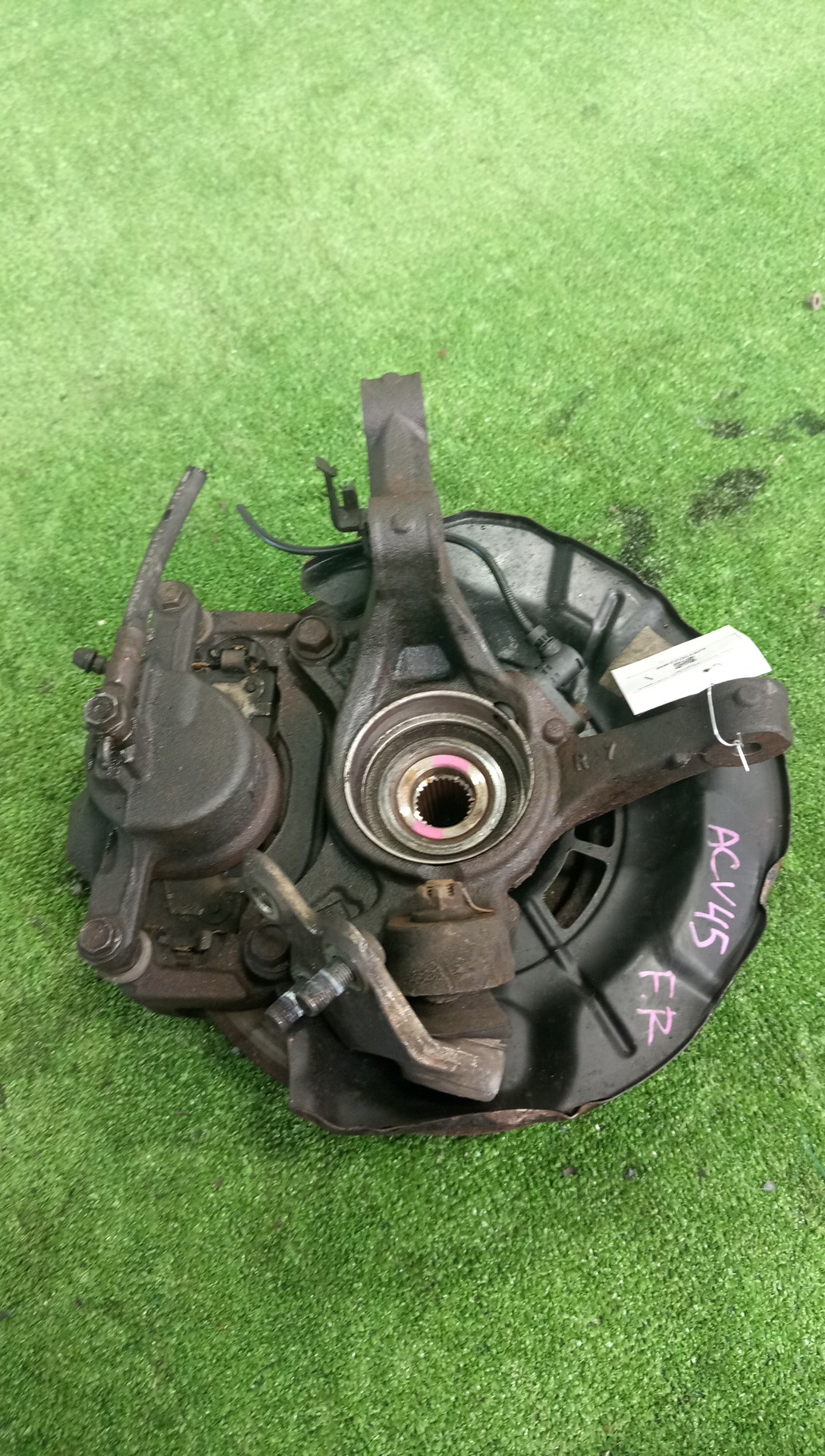 Ступица правая передняя TOYOTA CAMRY ACV45 2AZ-FE 3 ракурс