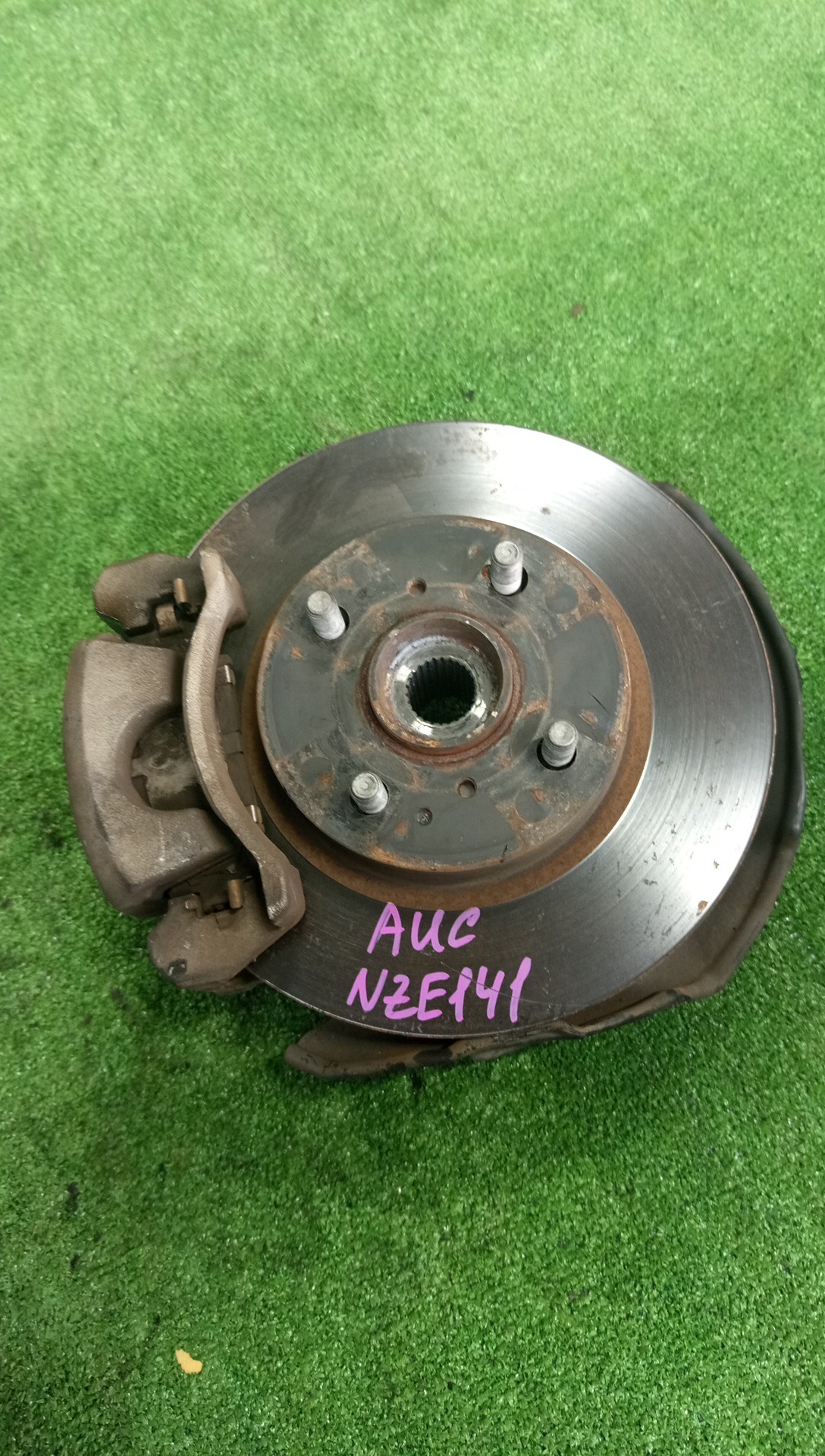 Ступица левая передняя TOYOTA COROLLA FIELDER, COROLLA  AXIO, FIELDER, AXIO ZRE142G, NZE141G, NZE141, ZRE142 2ZR-FE, 1NZ-FE, 2ZR-FAE 1 ракурс