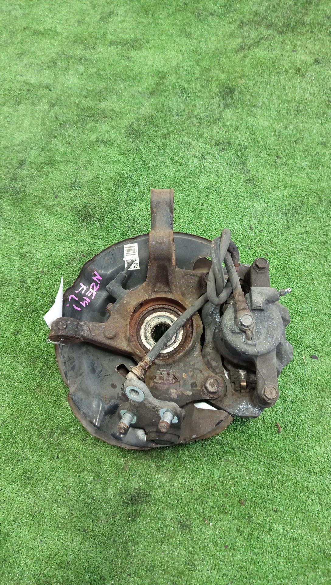 Ступица левая передняя TOYOTA AXIO, COROLLA FIELDER, COROLLA  AXIO, FIELDER NZE141, ZRE142, ZRE142G, NZE141G 1NZ-FE, 2ZR-FAE, 2ZR-FE 3 ракурс