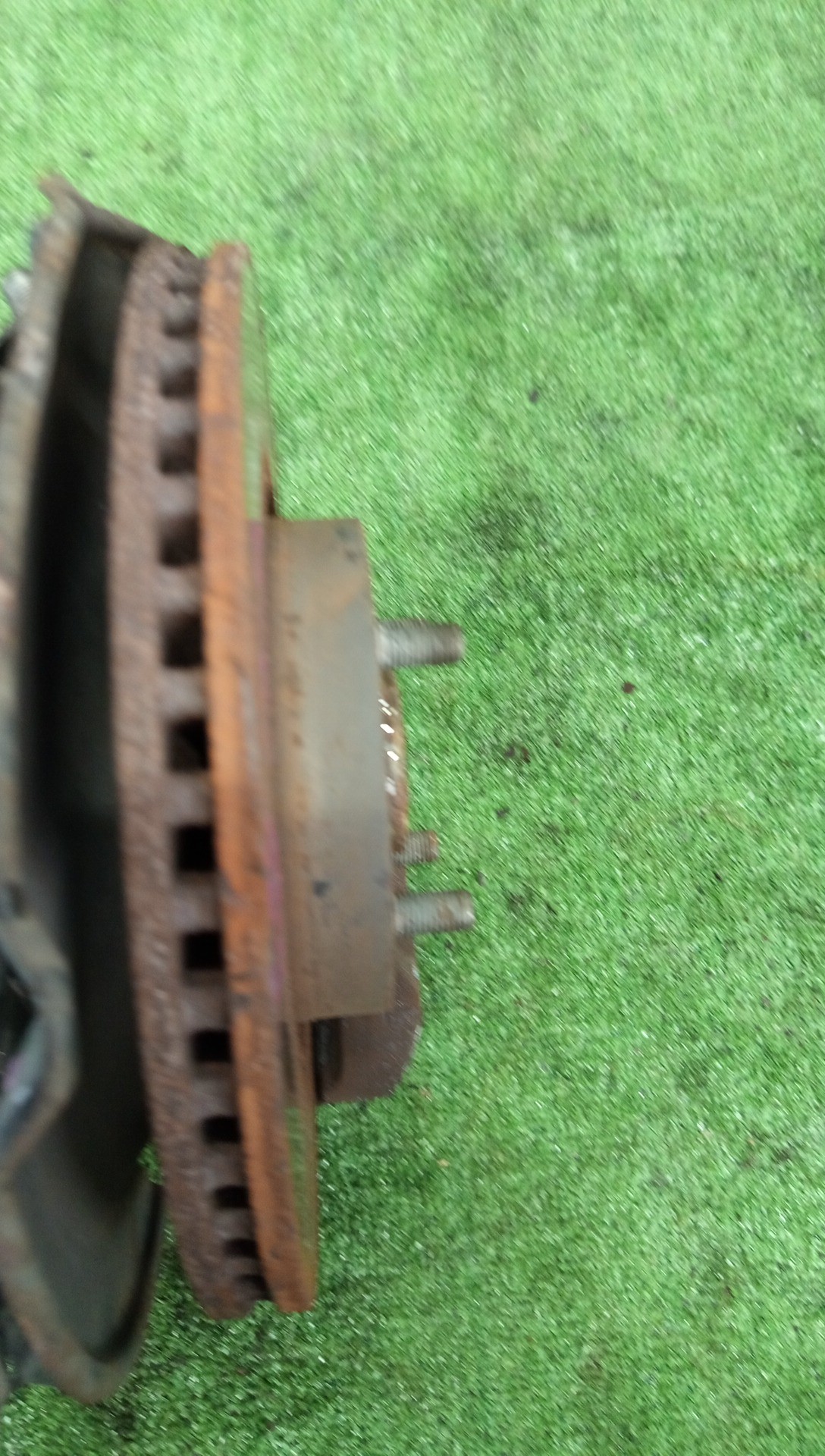 Ступица левая передняя TOYOTA AXIO, COROLLA FIELDER, COROLLA  AXIO, FIELDER NZE141, ZRE142, ZRE142G, NZE141G 1NZ-FE, 2ZR-FAE, 2ZR-FE 2 ракурс