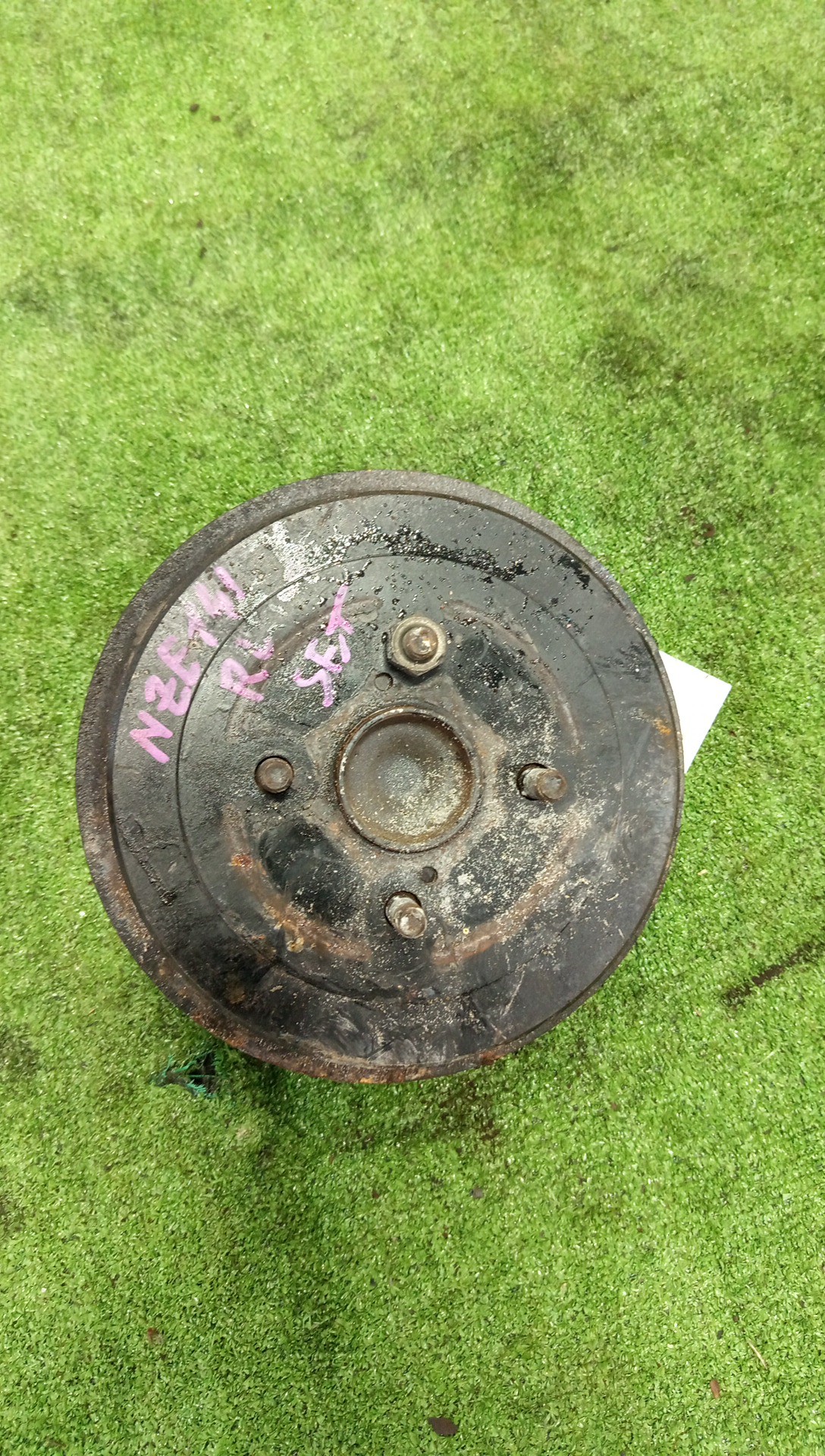 Ступица левая задняя TOYOTA AXIO, COROLLA FIELDER, COROLLA  AXIO, FIELDER NZE141, ZRE142, ZRE142G, NZE141G 1NZ-FE, 2ZR-FAE, 2ZR-FE 1 ракурс