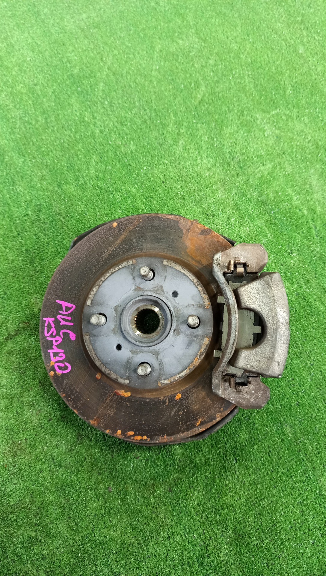 Ступица правая передняя TOYOTA VITZ , KSP130, NSP130, NHP130, NCP131 1NR-FE, 1KR-FE, 1NZ-FXE, 1NZ-FE 1 ракурс Ступица правая передняя TOYOTA VITZ , KSP130, NSP130, NHP130, NCP131 1NR-FE, 1KR-FE, 1NZ-FXE, 1NZ-FE 1 ракурс