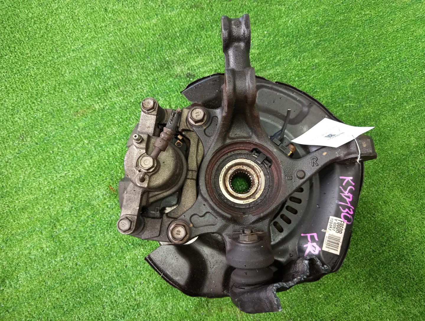 Ступица правая передняя TOYOTA VITZ , KSP130, NSP130, NHP130, NCP131 1NR-FE, 1KR-FE, 1NZ-FXE, 1NZ-FE 2 ракурс Ступица правая передняя TOYOTA VITZ , KSP130, NSP130, NHP130, NCP131 1NR-FE, 1KR-FE, 1NZ-FXE, 1NZ-FE 2 ракурс
