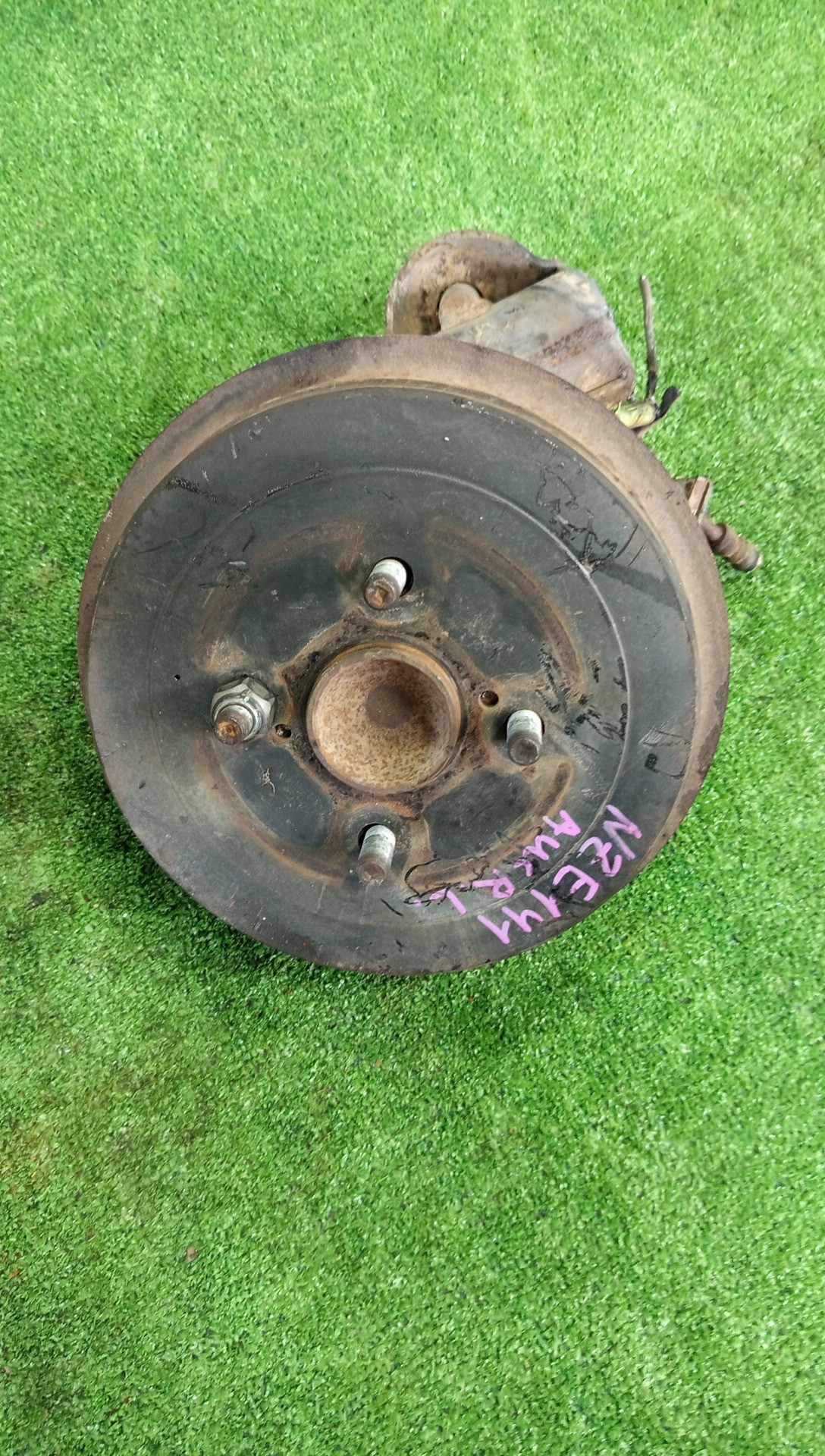 Ступица левая задняя TOYOTA AXIO, COROLLA FIELDER, COROLLA  AXIO, FIELDER NZE141, ZRE142, ZRE142G, NZE141G 1NZ-FE, 2ZR-FAE, 2ZR-FE 1 ракурс