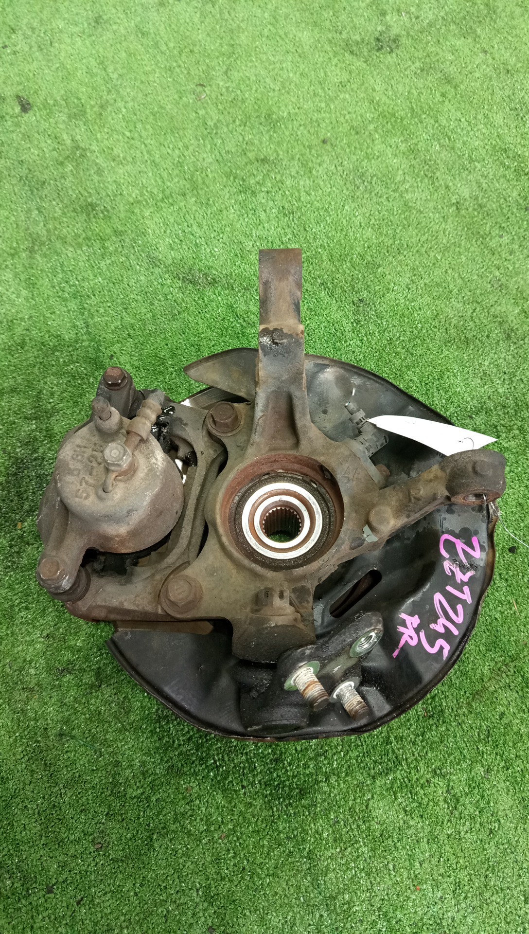 Ступица правая передняя TOYOTA ALLION ZZT245 1ZZ-FE 3 ракурс