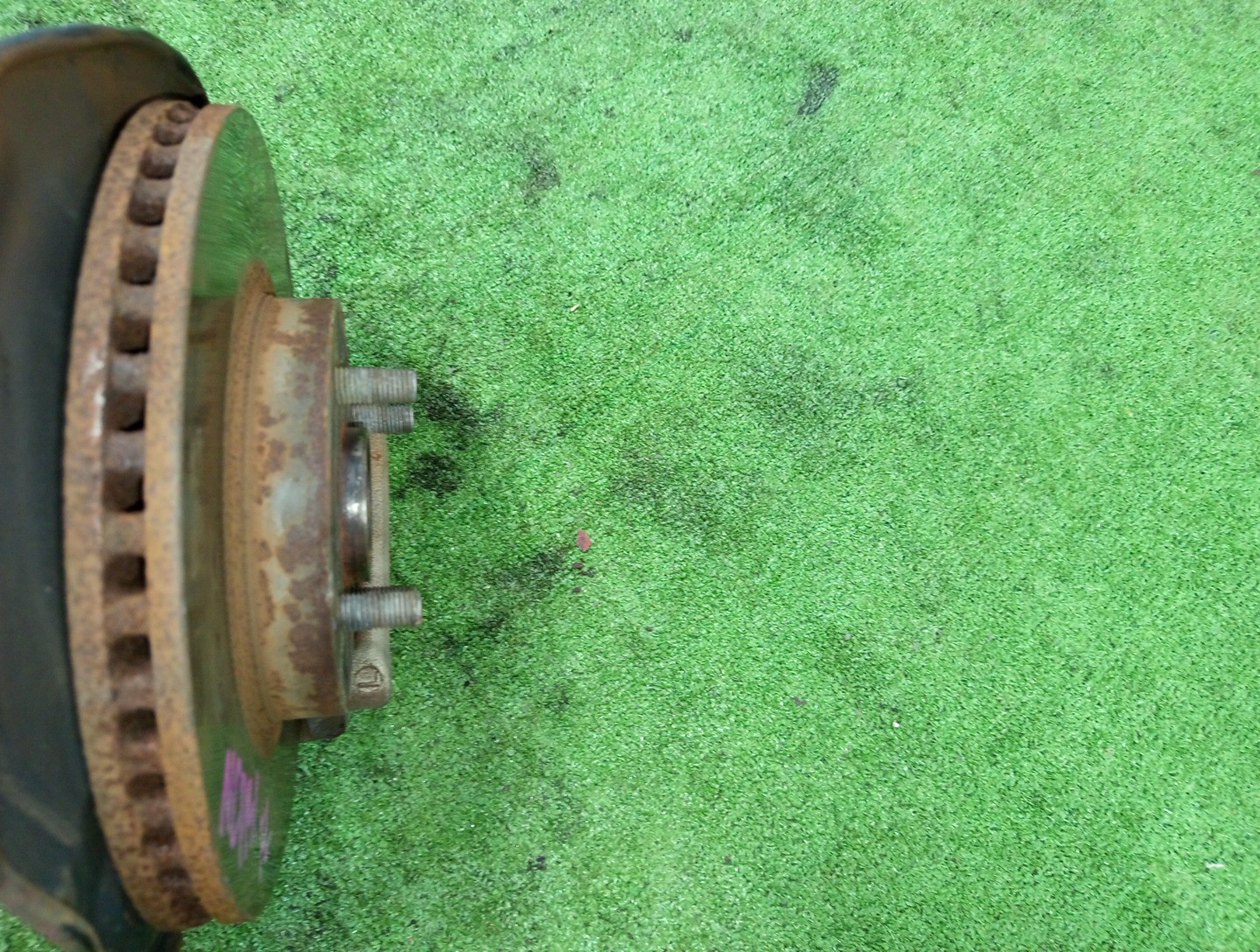 Ступица левая передняя TOYOTA PORTE, SPADE NCP141, NSP140, NSP141 1NZ-FE, 1NR-FE, 2NR-FKE 3 ракурс