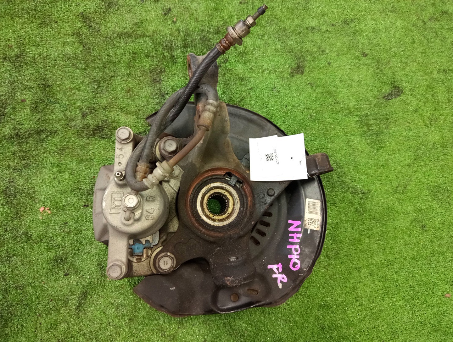 Ступица правая передняя TOYOTA AQUA NHP10 1NZ-FXE 2 ракурс