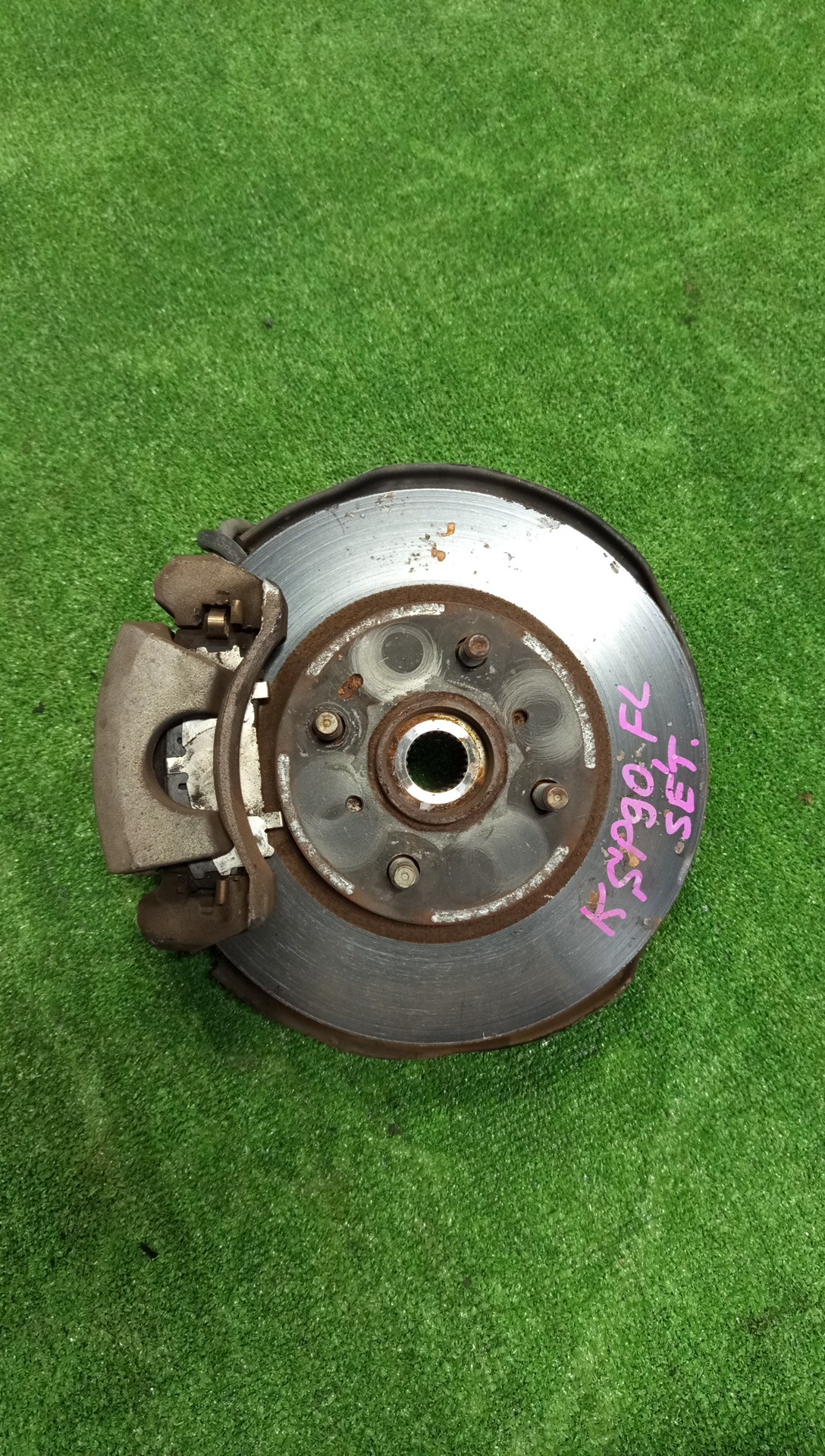 Ступица левая передняя TOYOTA VITZ KSP90 1KR-FE 1 ракурс Ступица левая передняя TOYOTA VITZ KSP90 1KR-FE 1 ракурс