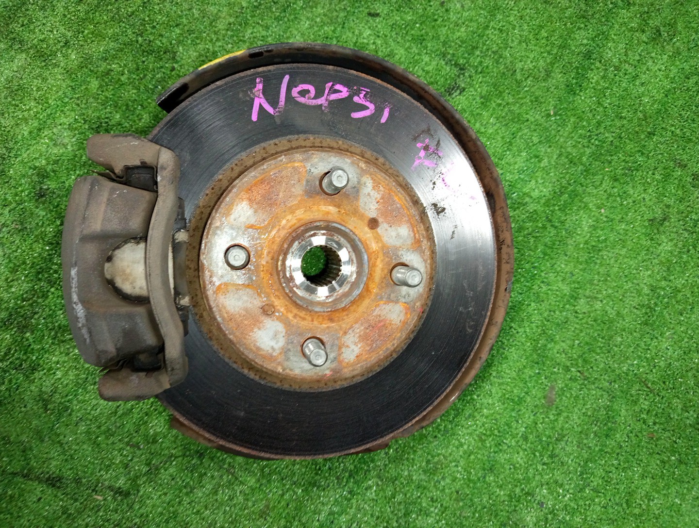 Ступица левая передняя TOYOTA FUNCARGO, IST, RAUM, VITZ, WILL VI, BB, PORTE, SIENTA, WILL CYPHA NCP20, NCP21, NCP60, NCP61, NCZ20, NCP13, NCP19, NCP30, NCP31, NNP10, NNP11, NCP81G, NCP70 2NZ-FE, 1NZ-FE 1 ракурс