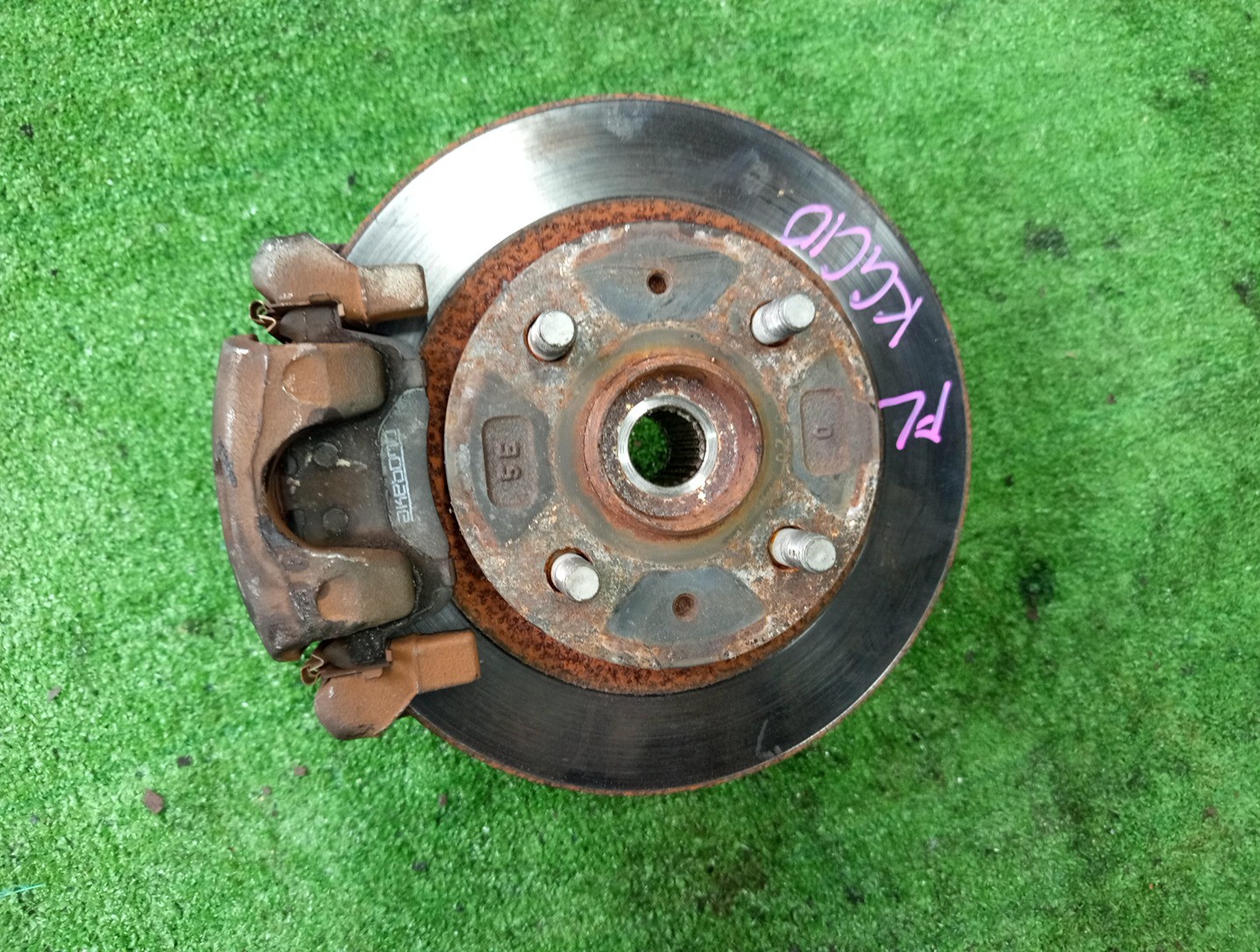 Ступица левая передняя TOYOTA PASSO, BOON KGC15, KGC10, QNC10, M301S, M310S, M300S 1KR-FE, K3-VE 1 ракурс