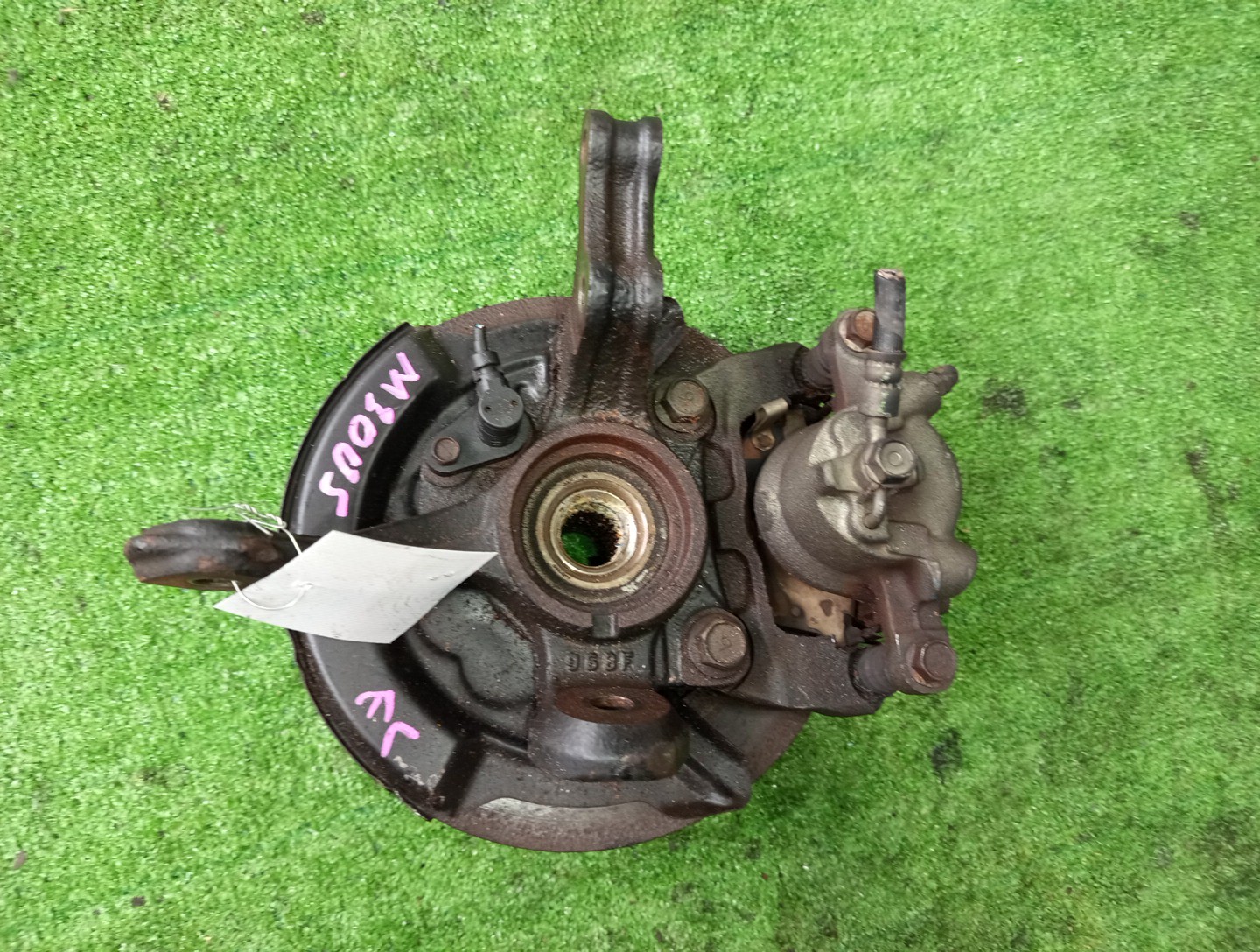 Ступица левая передняя DAIHATSU PASSO, BOON KGC15, KGC10, QNC10, M301S, M310S, M300S 1KR-FE, K3-VE 2 ракурс