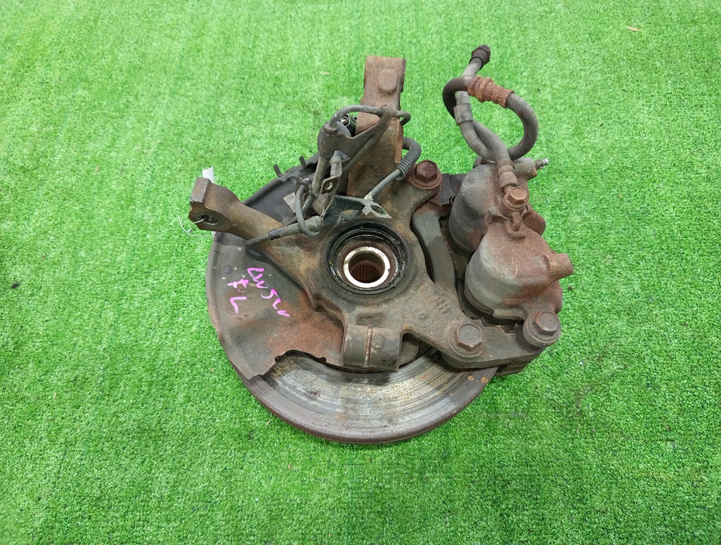 Ступица левая передняя MAZDA MPV LW3W, LW5W, LWEW, LWFW L3-DE, GY, FS-DE, AJ 2 ракурс