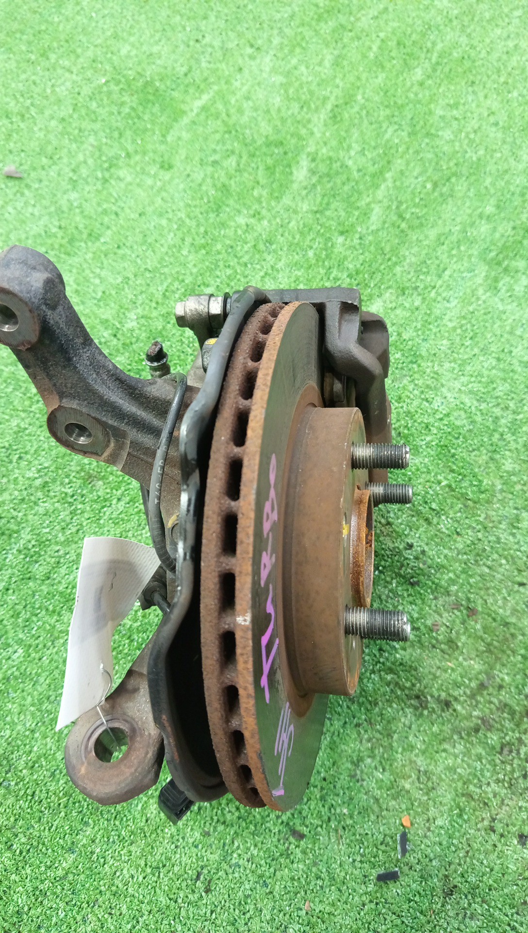 Ступица правая передняя HONDA N-WGN JH1 S07A 3 ракурс