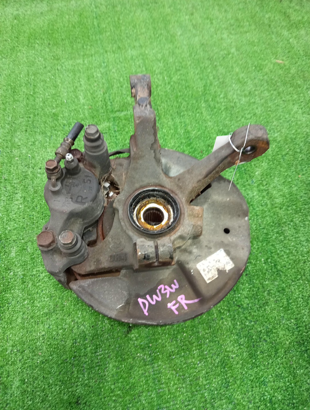 Ступица правая передняя MAZDA DEMIO DW3W, DW5W B3E, B3ME, B3, B5E, B5ME, B5 2 ракурс