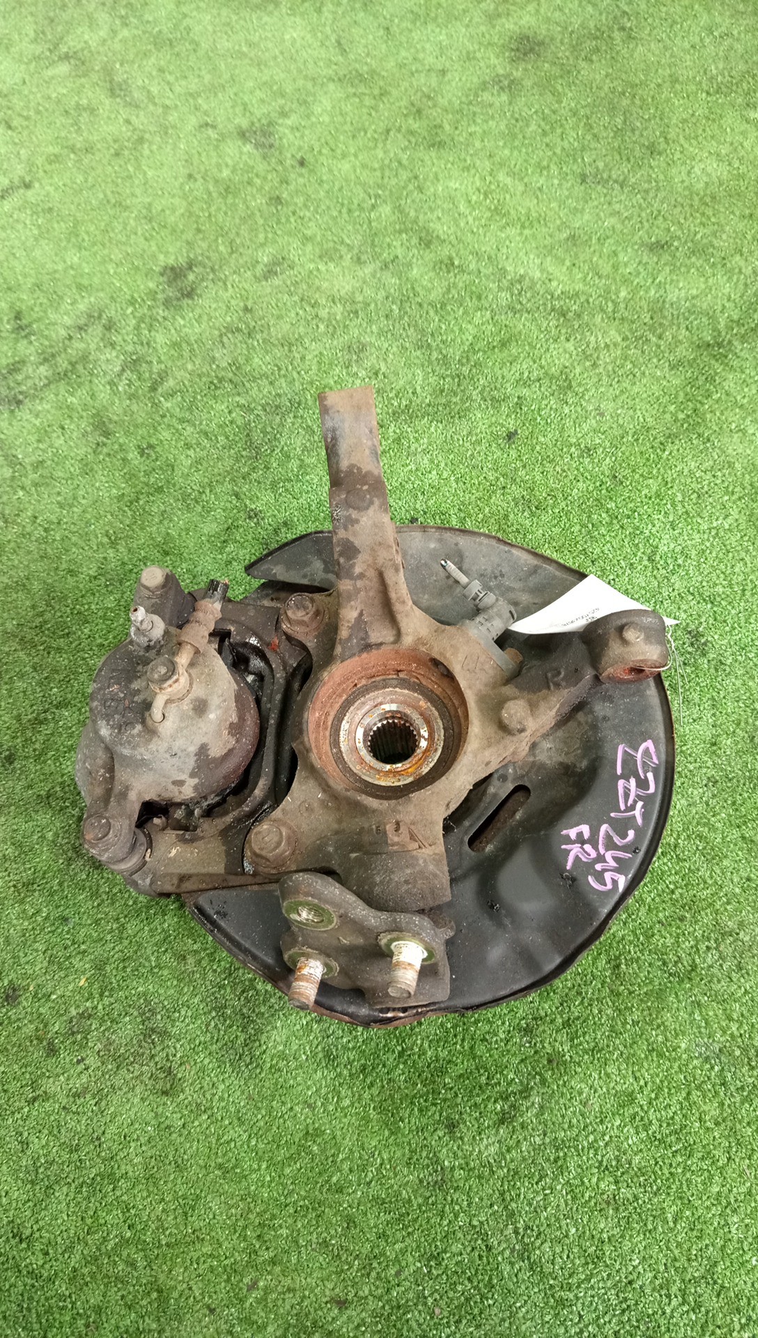 Ступица правая передняя TOYOTA ALLION ZZT245 1ZZ-FE 3 ракурс